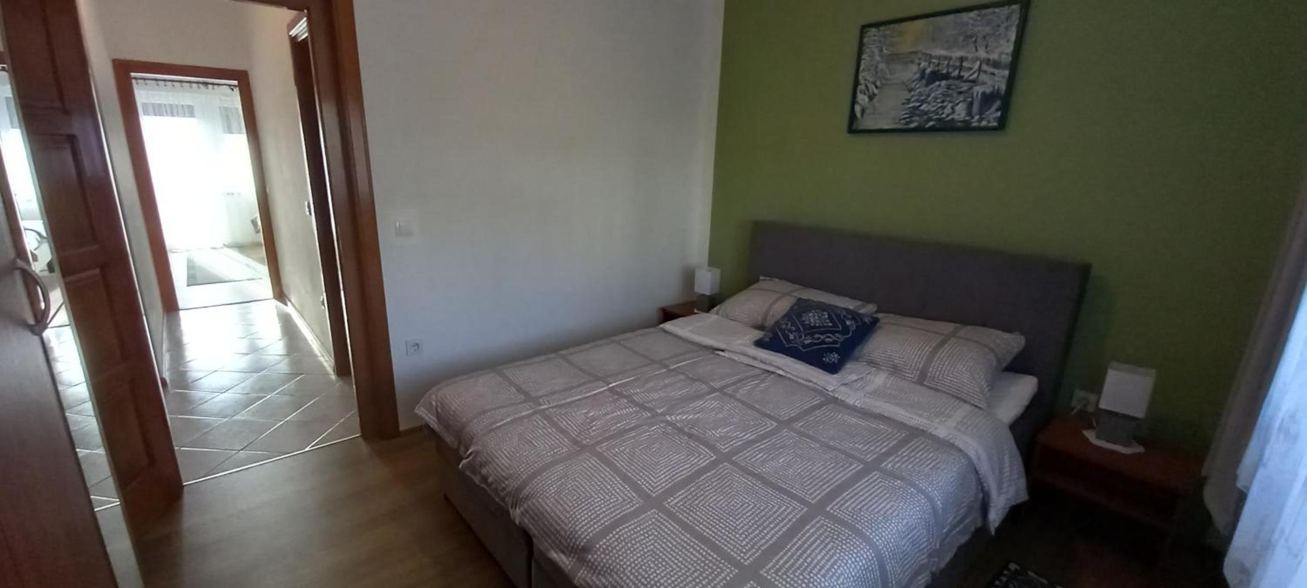 Apartment ROKO with sauna & view