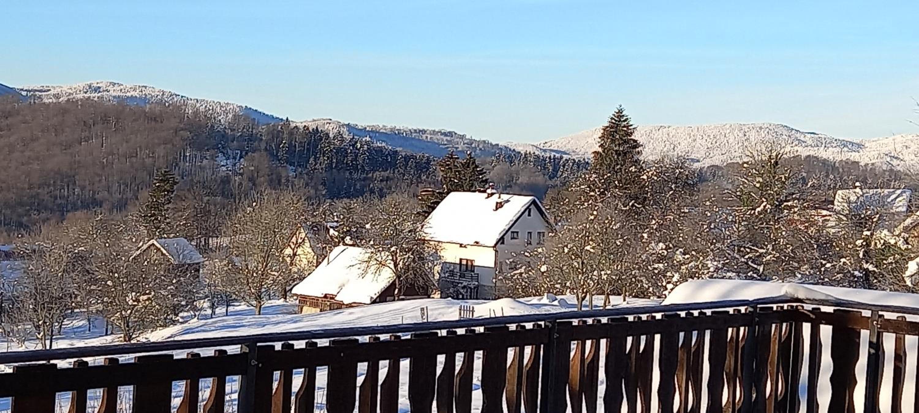 Apartment ROKO with sauna & view