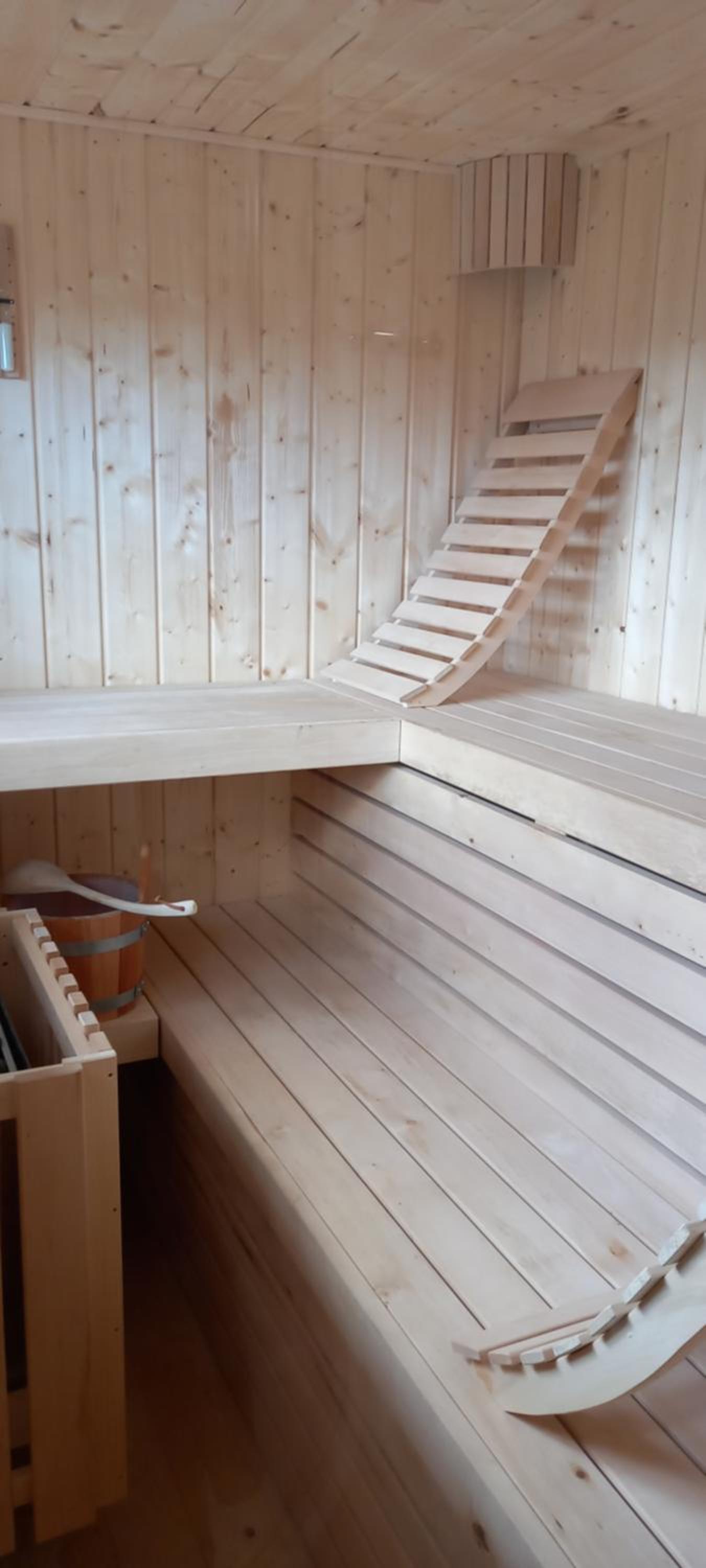Apartment ROKO with sauna & view