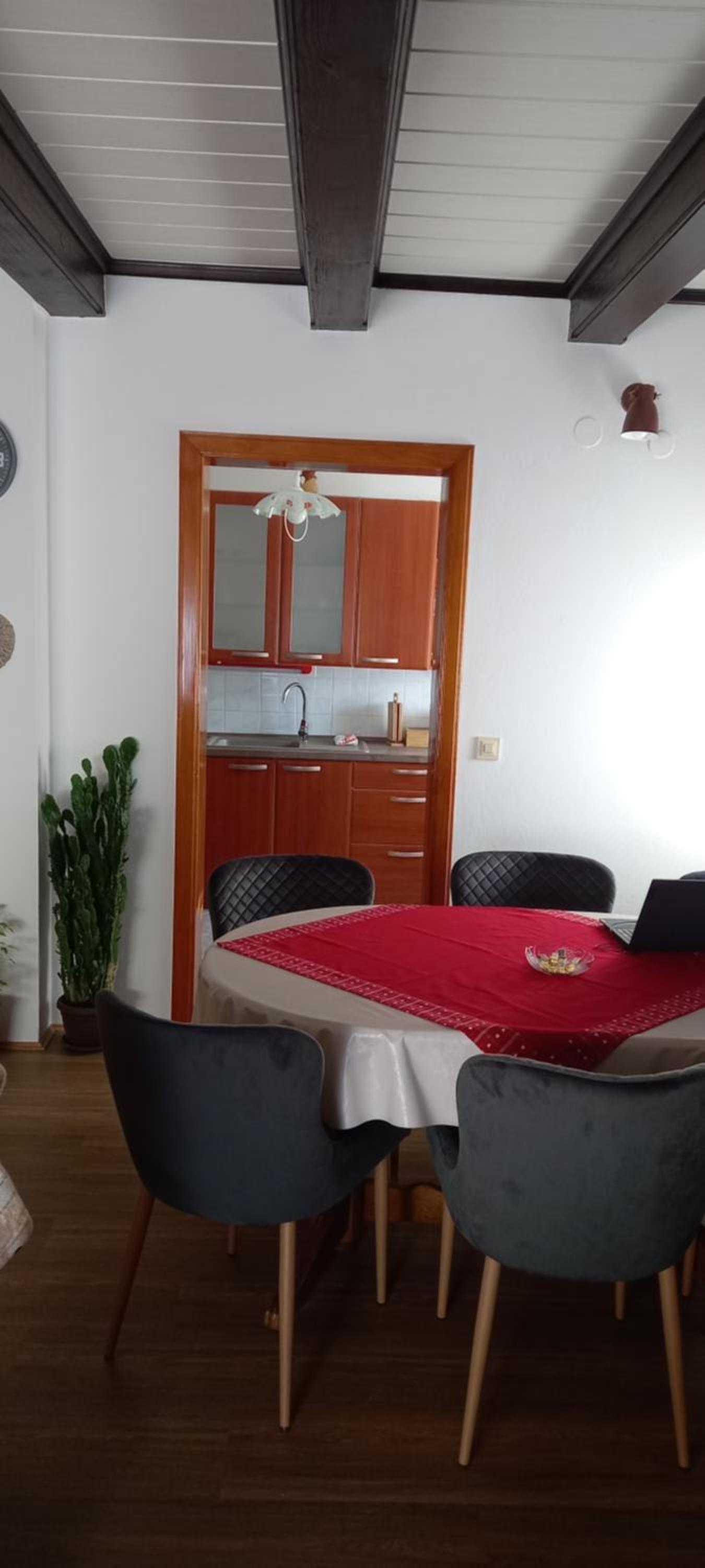 Apartment ROKO with sauna & view