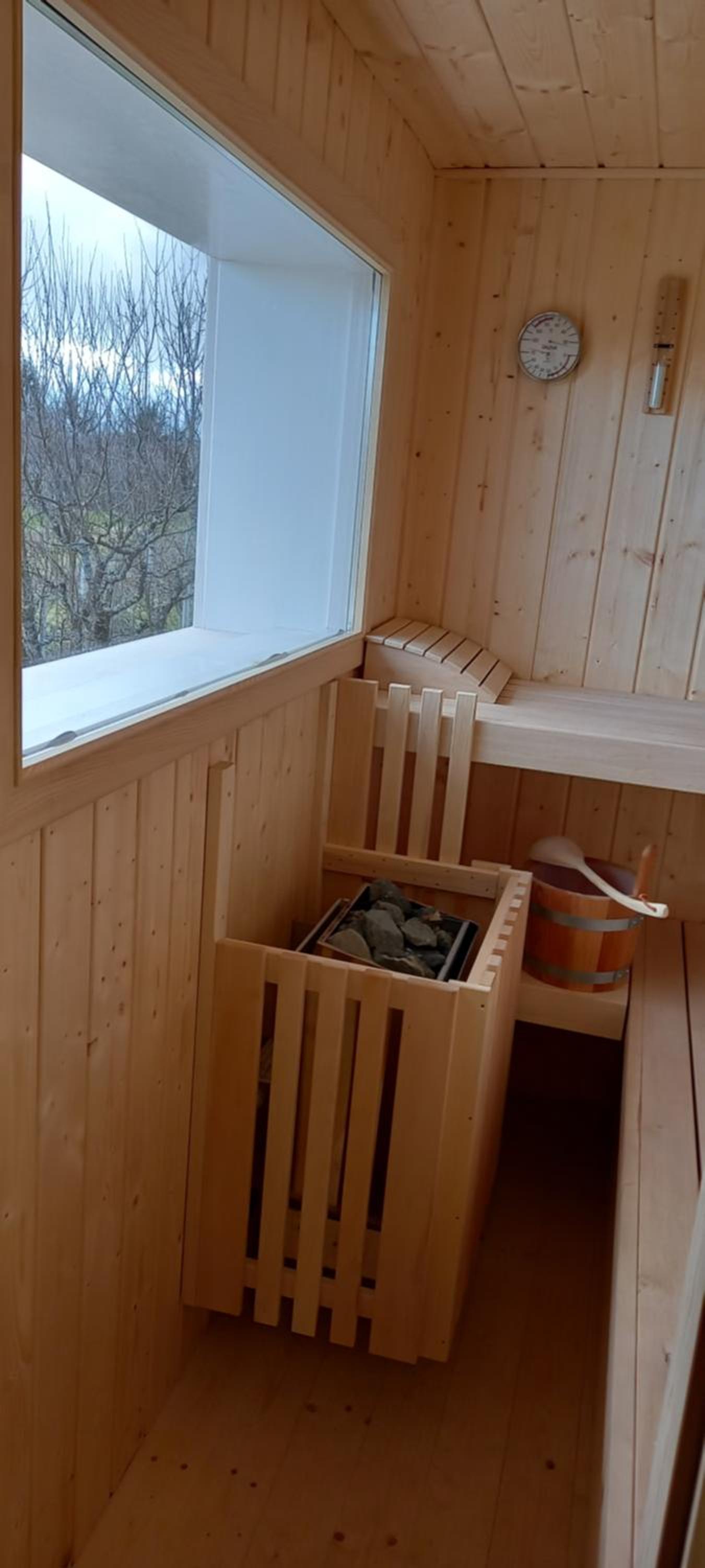 Apartment ROKO with sauna & view