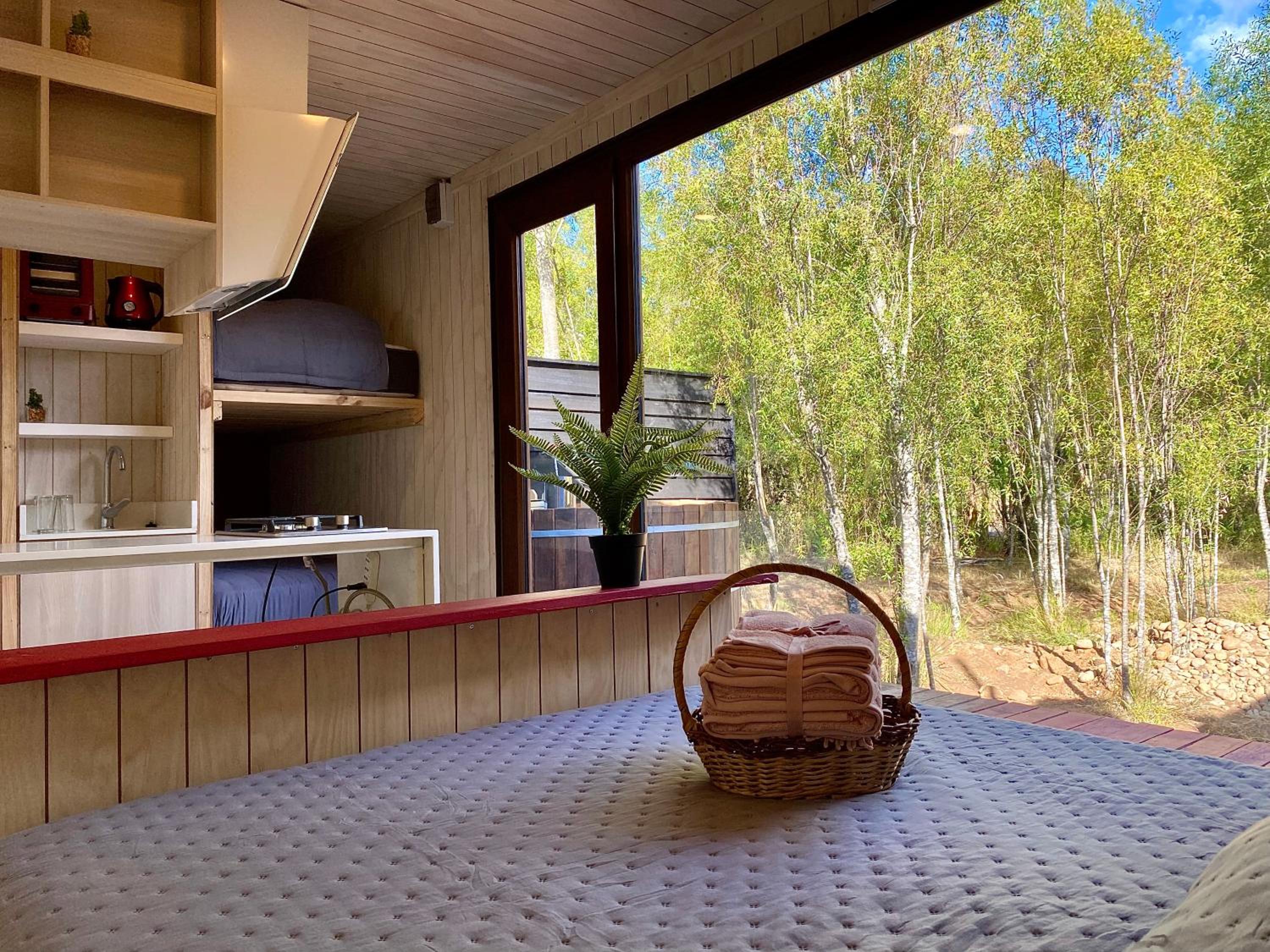 Refugio 14 with hot tub in the forest