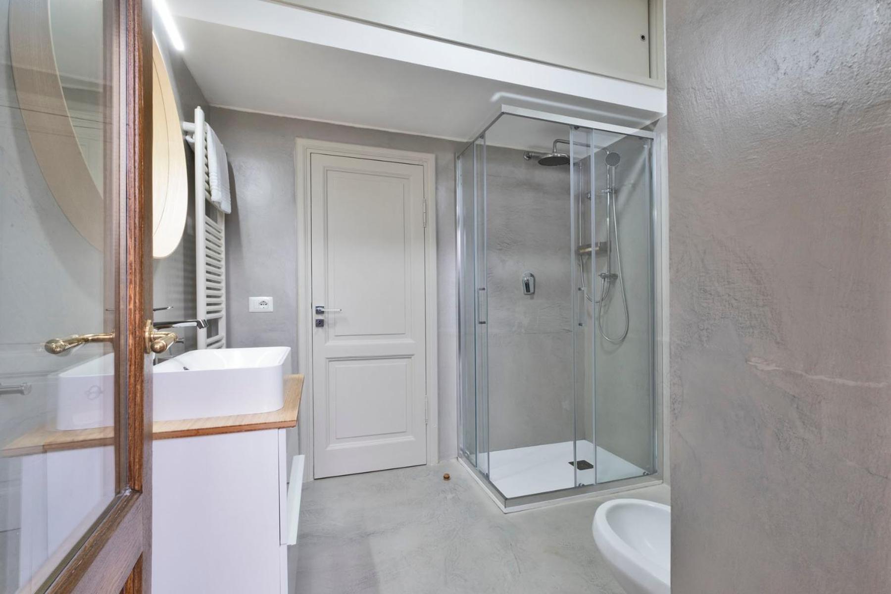 My Honeyed Corner en Siena — bathroom