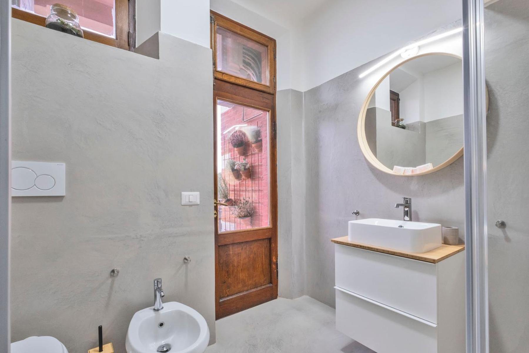 My Honeyed Corner en Siena — bathroom