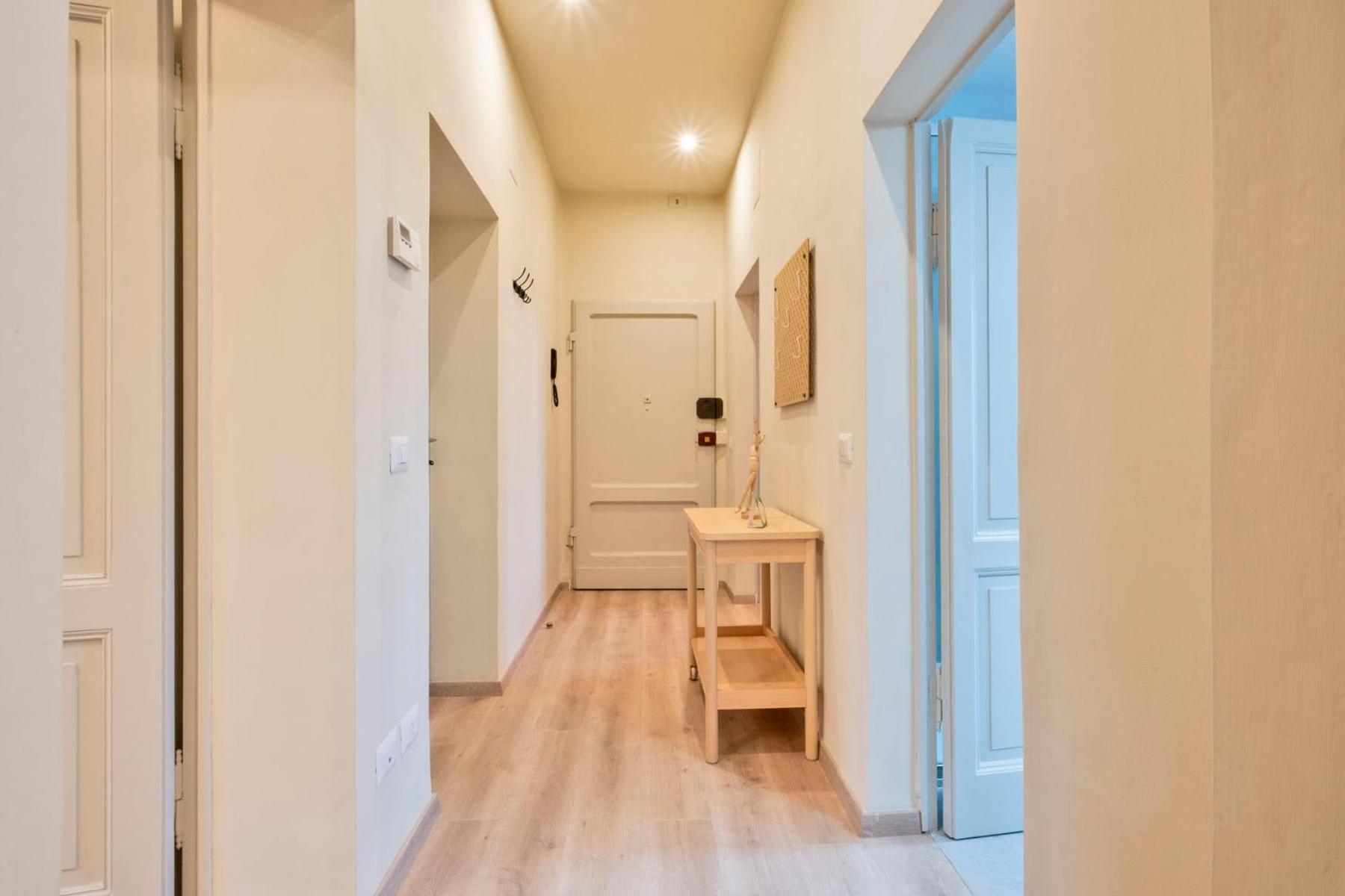 My Honeyed Corner en Siena — other