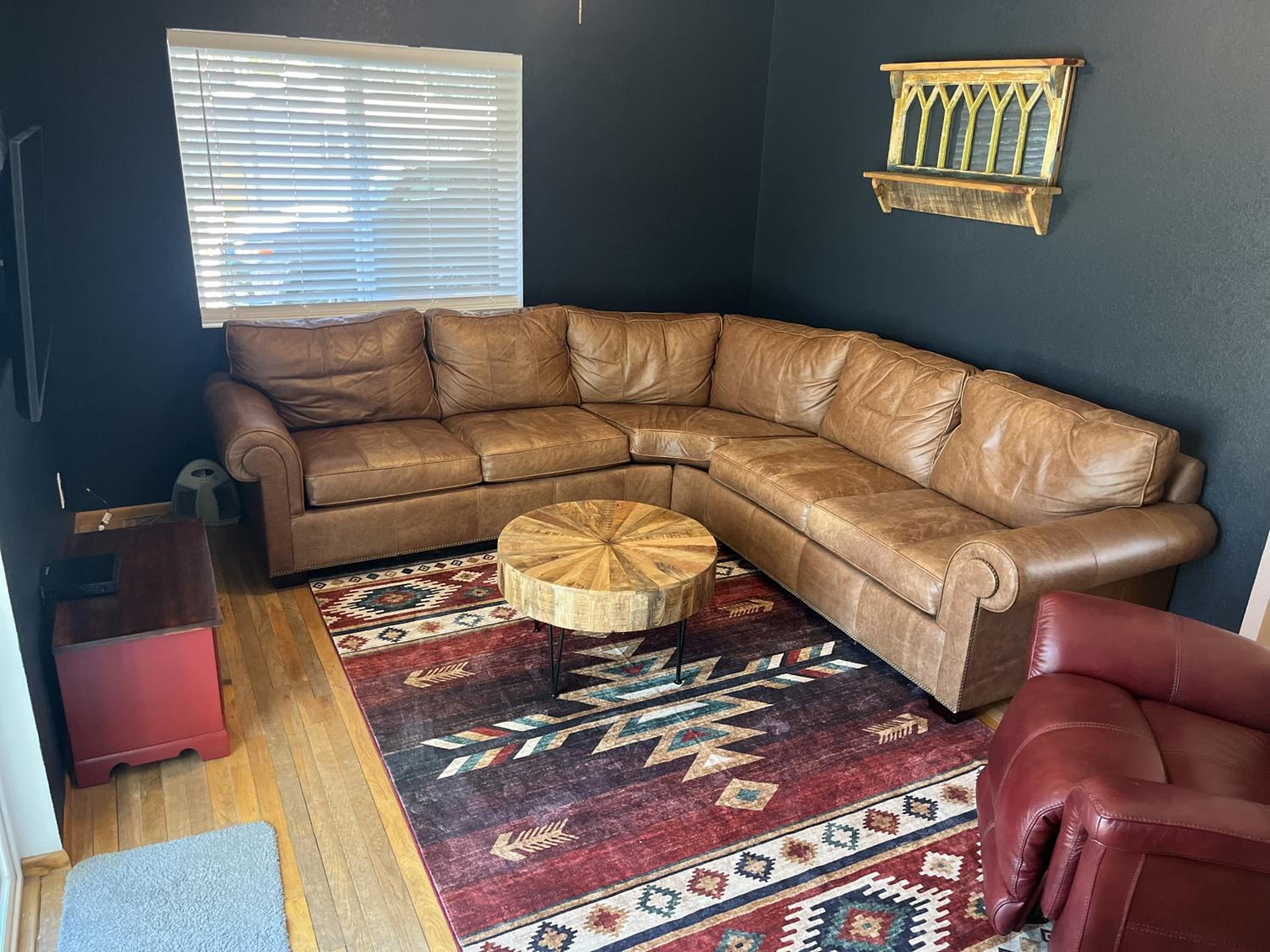 Payson Vacations - 3B/1B Riverfront Retreat Nestled on 1/3 Acre in Payson, Year-Round Nature Escape - Property Image 5