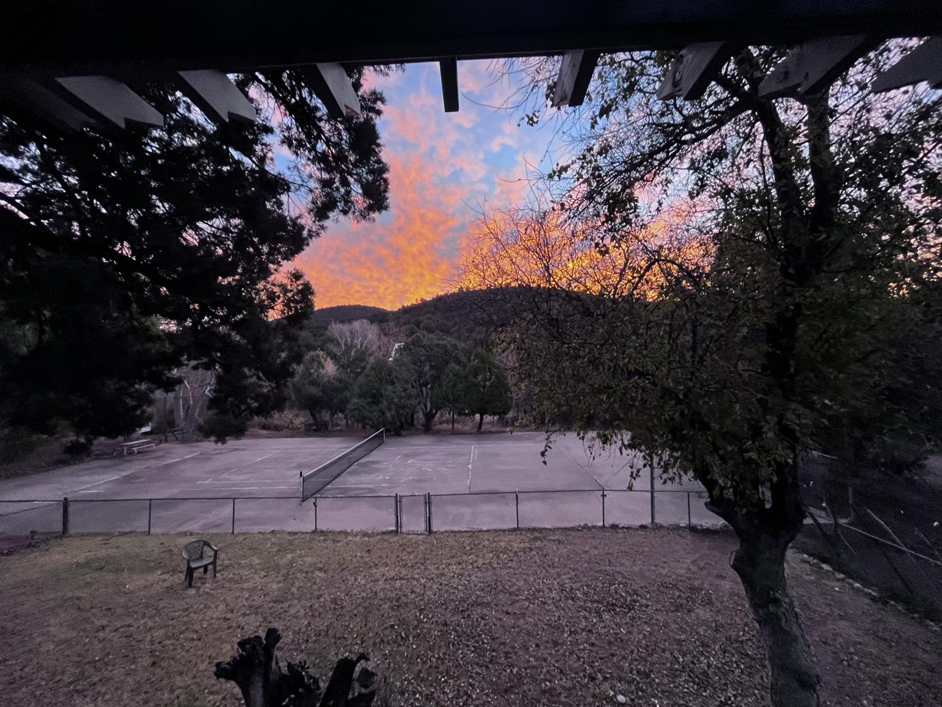 3B/1B Riverfront Retreat Nestled on 1/3 Acre in Payson, Year-Round Nature Escape view 5