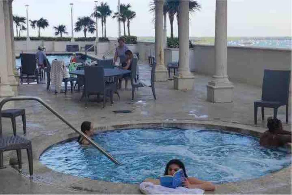 Club at Brickell Bay Bayview Balcony 1BR Free Parking