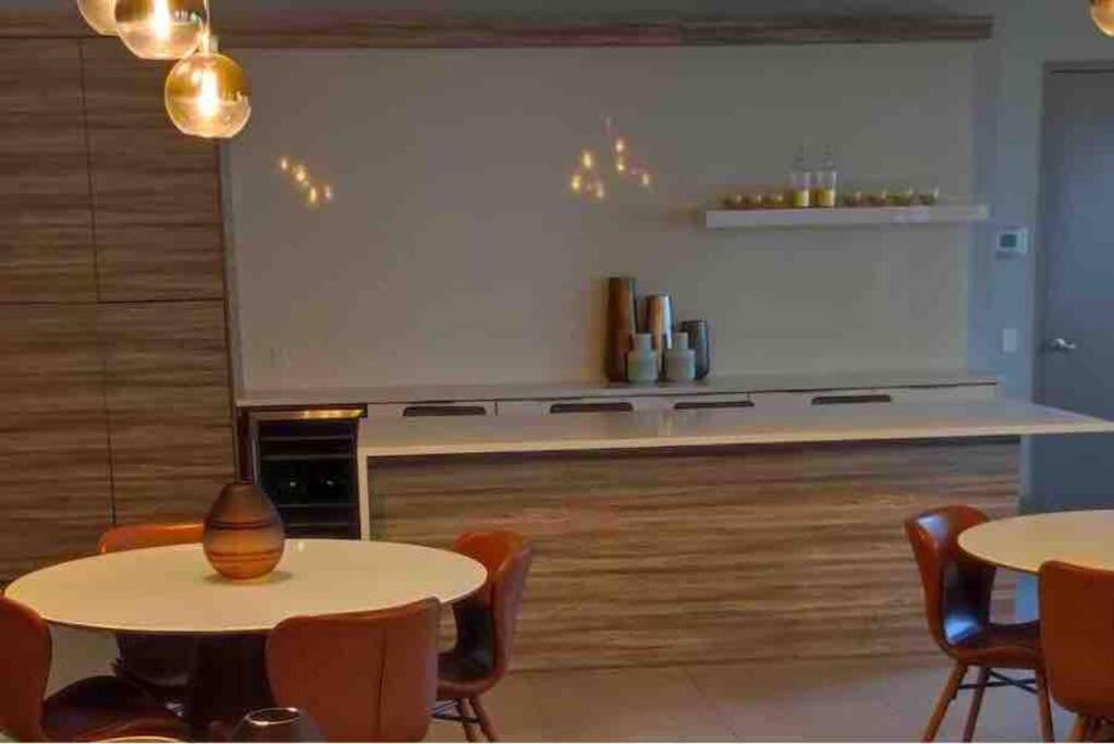 Club at Brickell Bay Bayview Balcony 1BR Free Parking