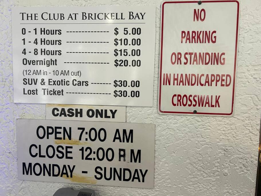 Club at Brickell Bay Bayview Balcony 1BR Free Parking