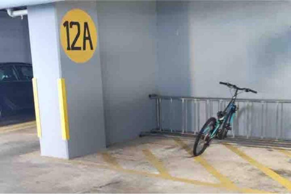Club at Brickell Bay Bayview Balcony 1BR Free Parking