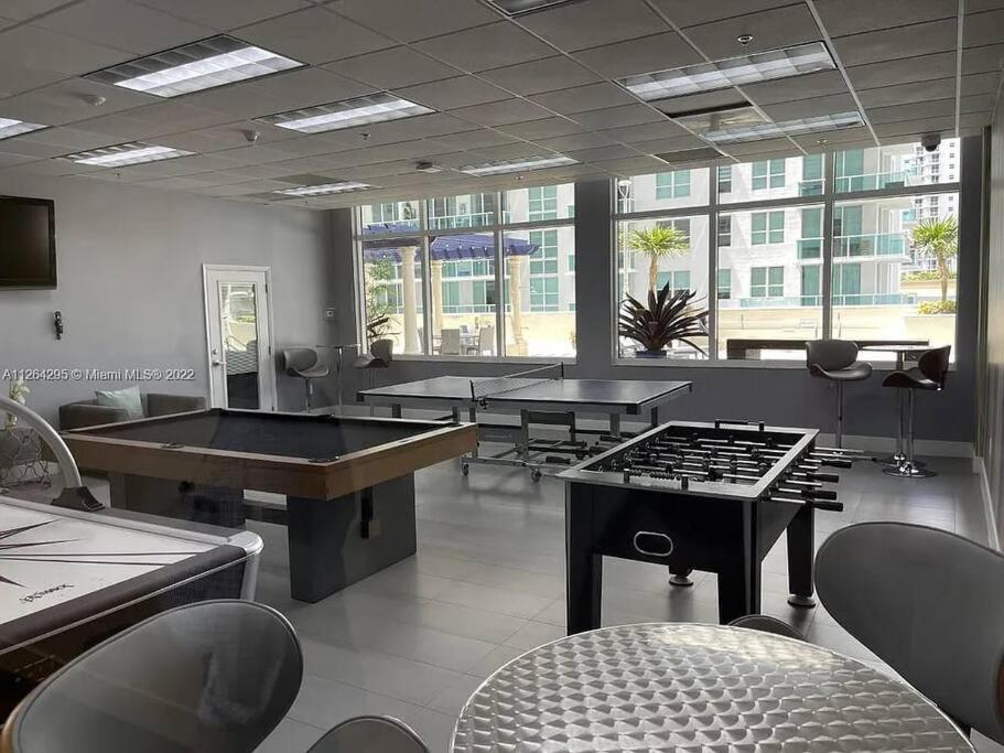 Club at Brickell Bay Bayview Balcony 1BR Free Parking
