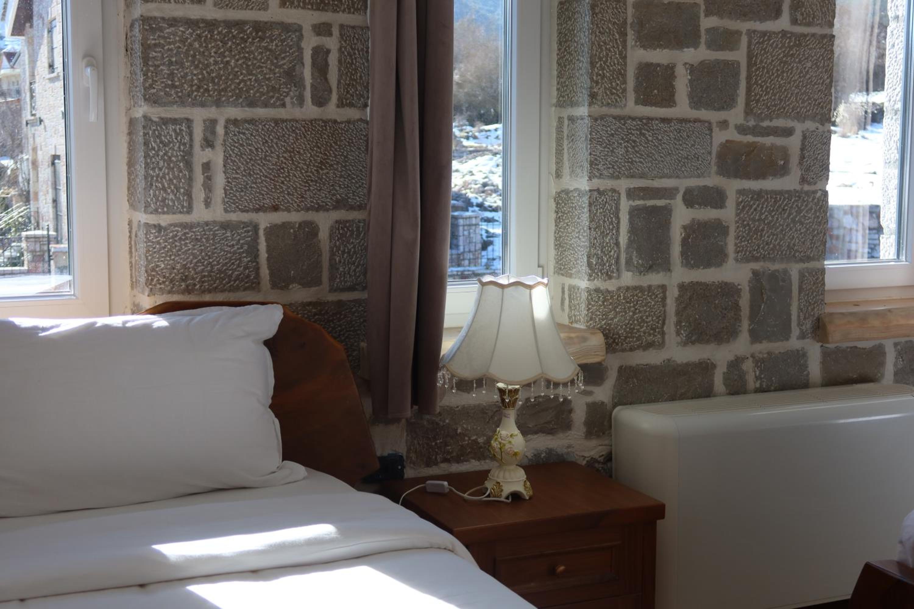 Stone Villas Voskopoja