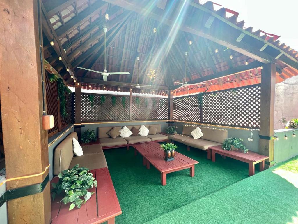 lounge