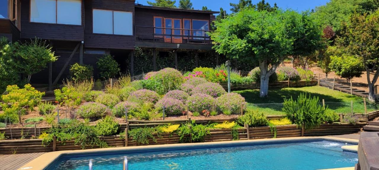 Tunquén preciosa casa con espectacular piscina