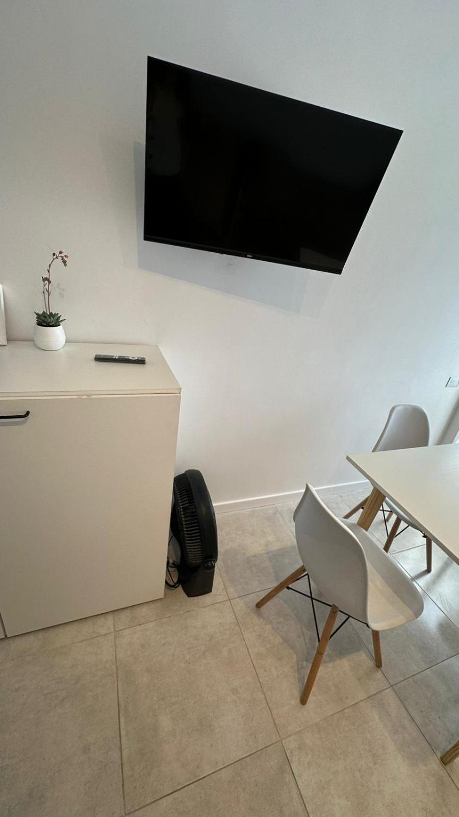 Nuevo y minimalista departamento Guemes