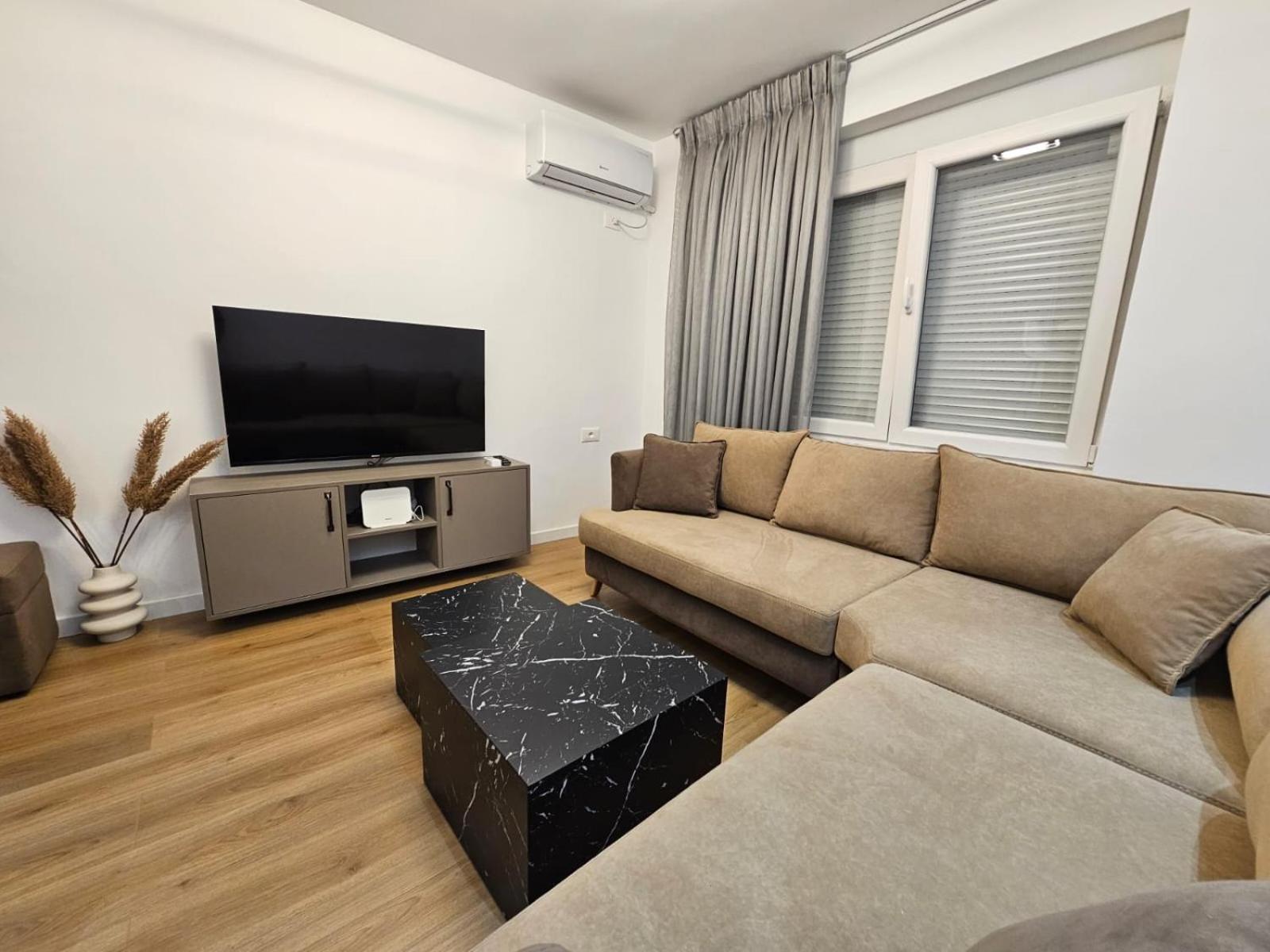 Elois Luxury Apartment