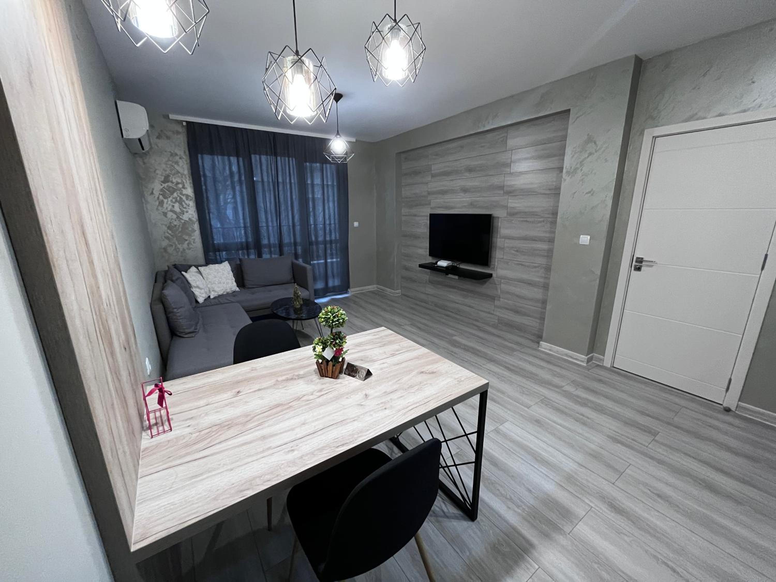 Beautiful Apartment free Parking Garage