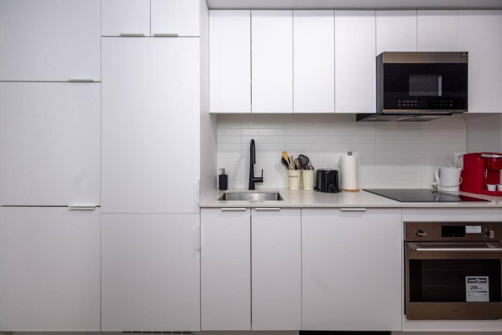 Furnished Studio with balcony - Downtown #311784