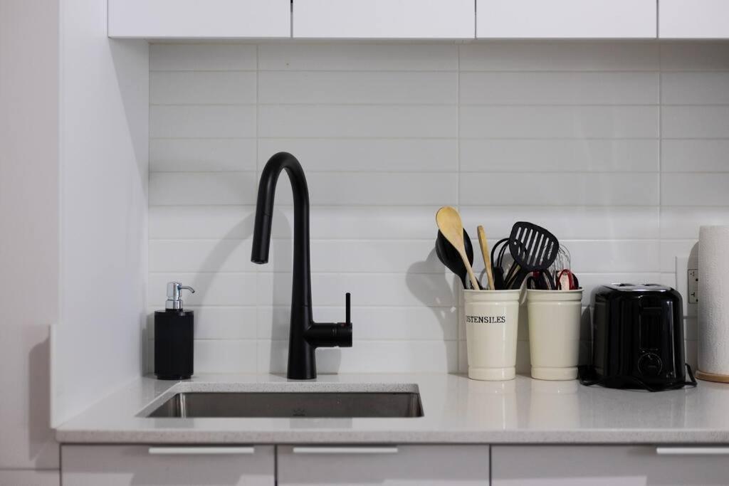 Furnished Studio with balcony - Downtown #311784