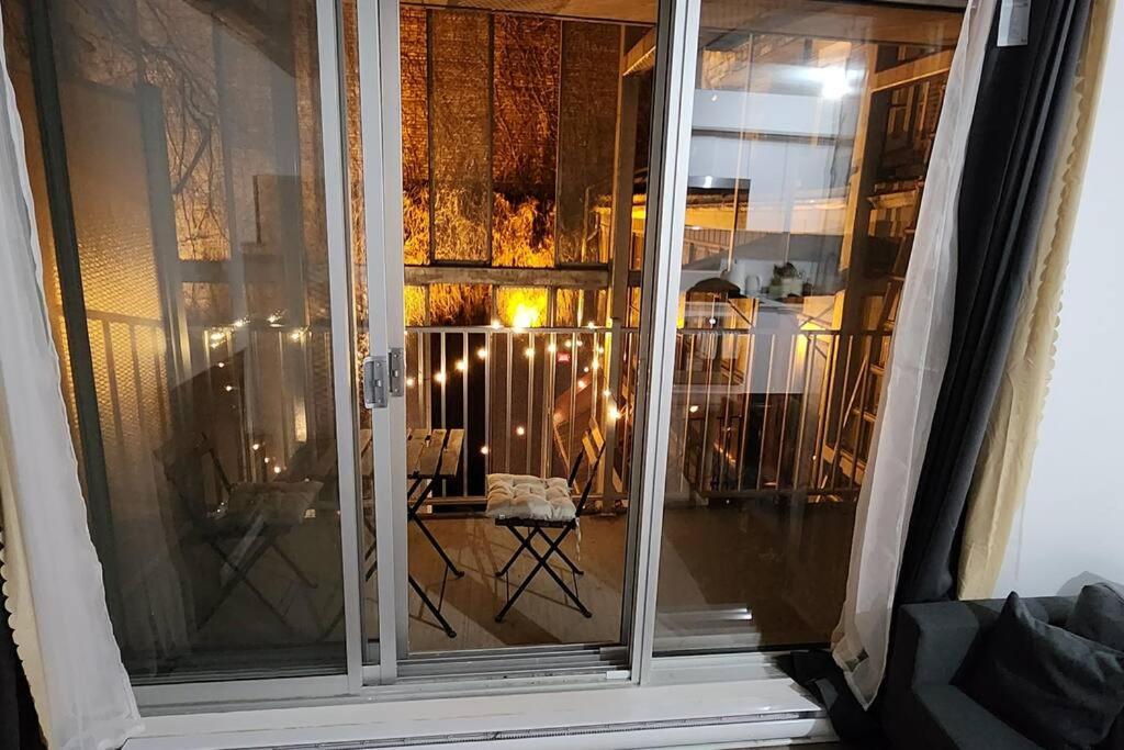 Furnished Studio with balcony - Downtown #311784