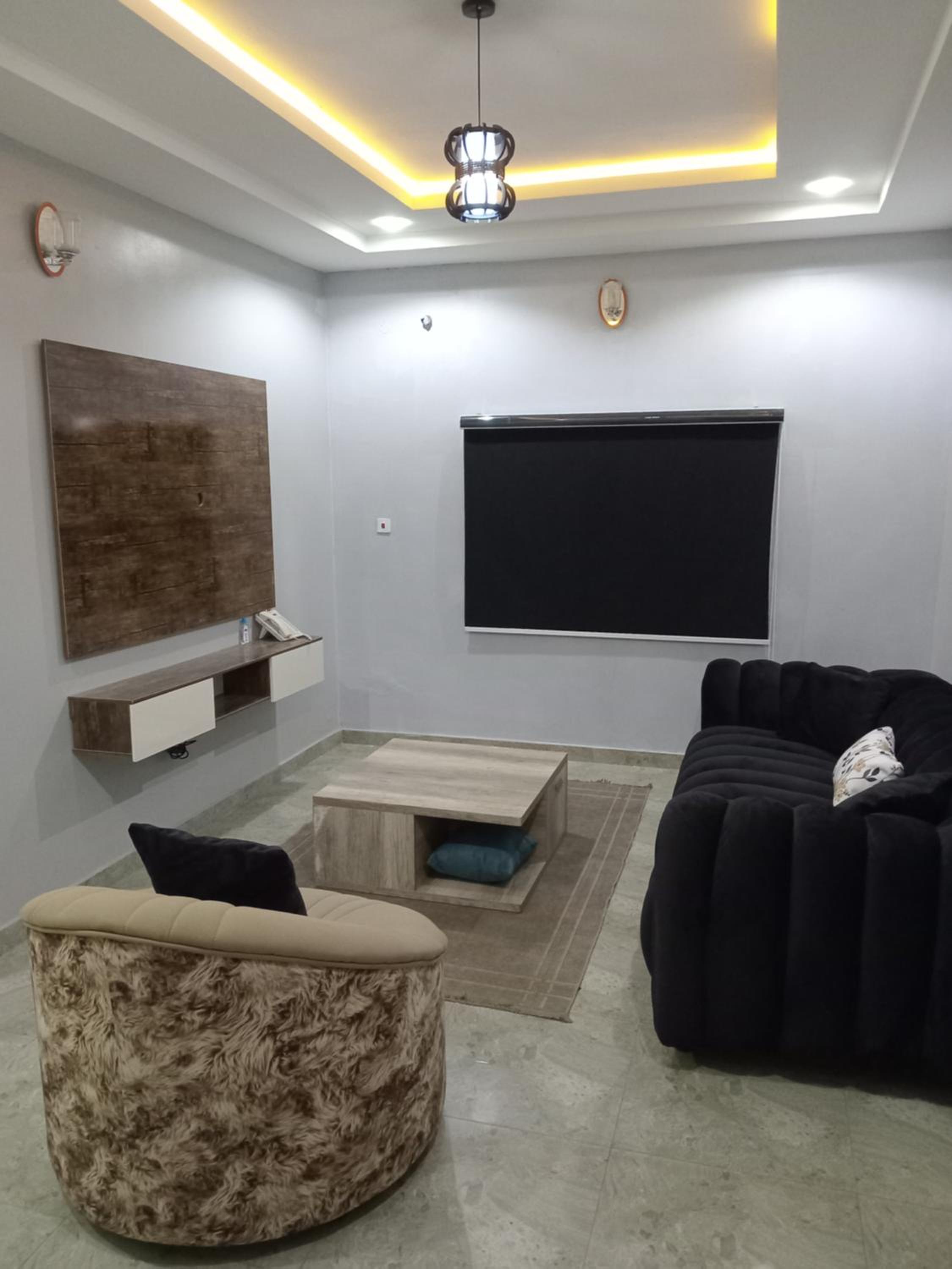 OD-V!CK'S CLASSIC, Wuse 2 extension, upscale Jahi district WiFi,24hr power,security, dstv view 2