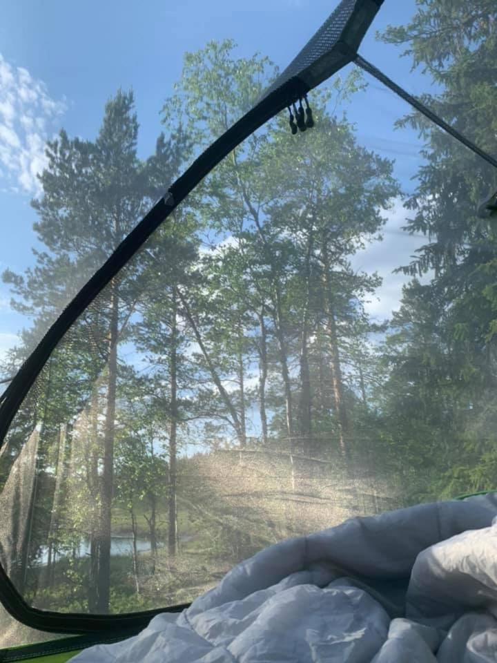 Svevetelt på privat holme