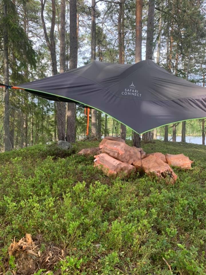 Svevetelt på privat holme