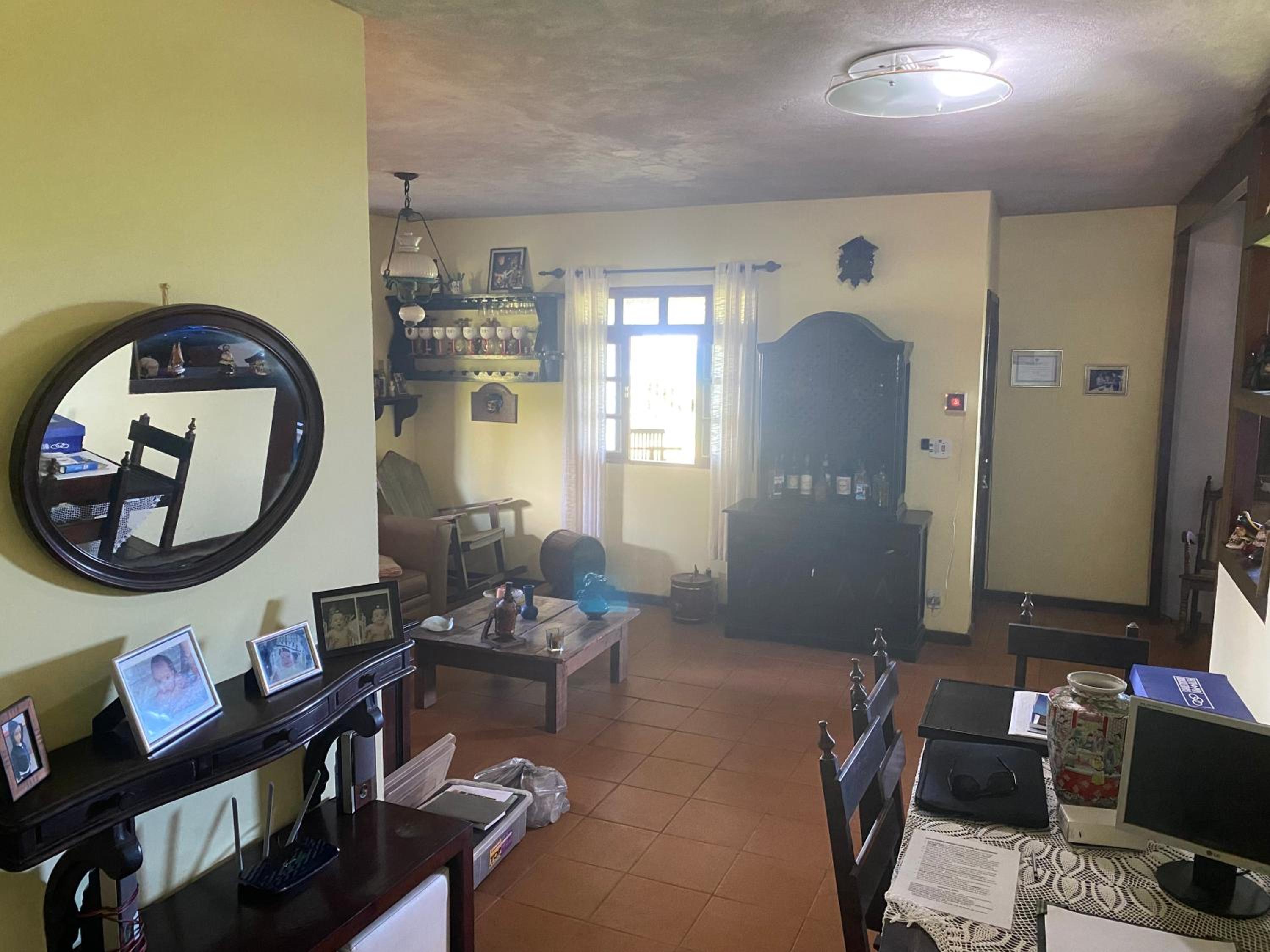 Casa de seis suites na beira do mar