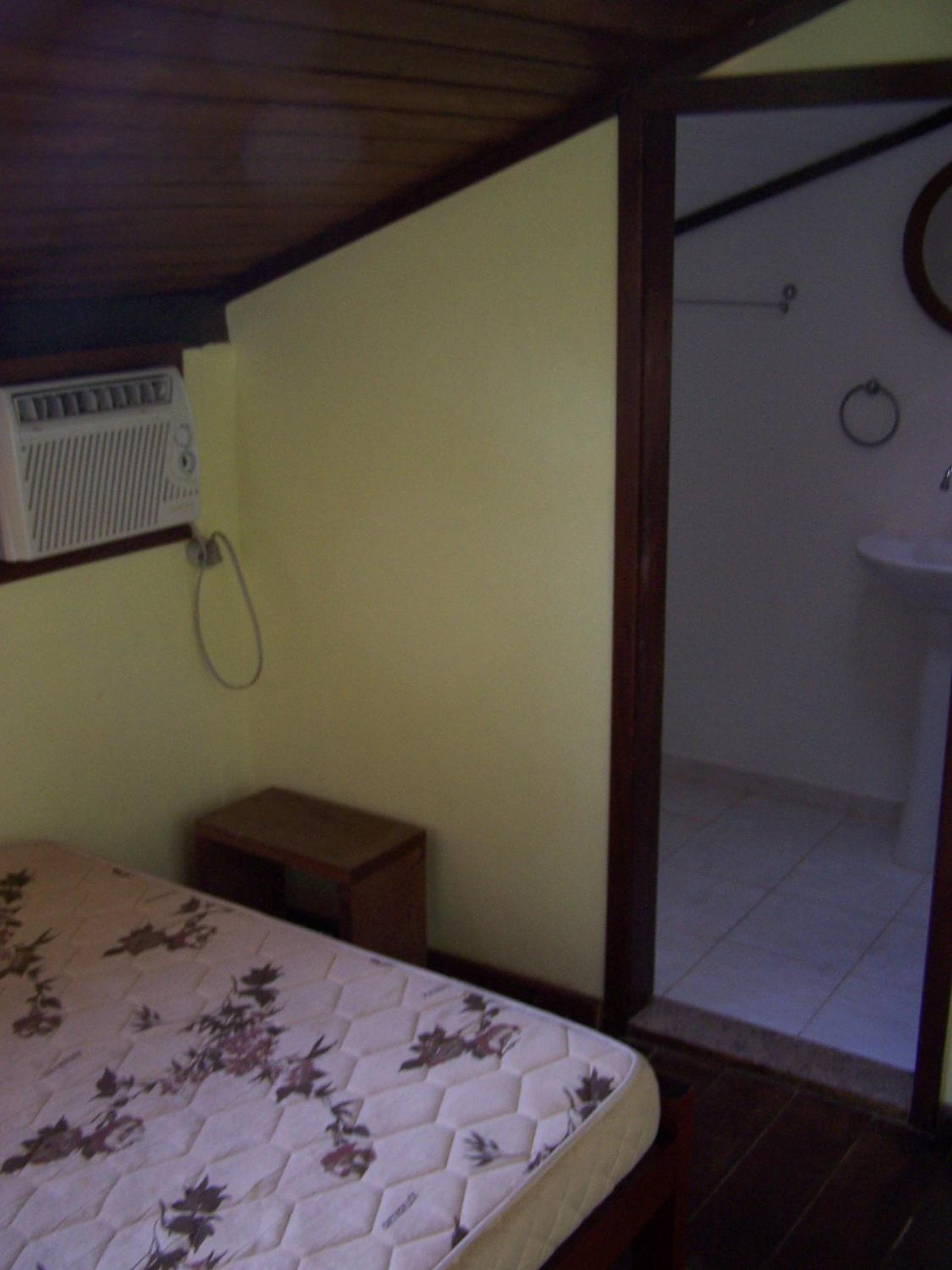 Casa de seis suites na beira do mar