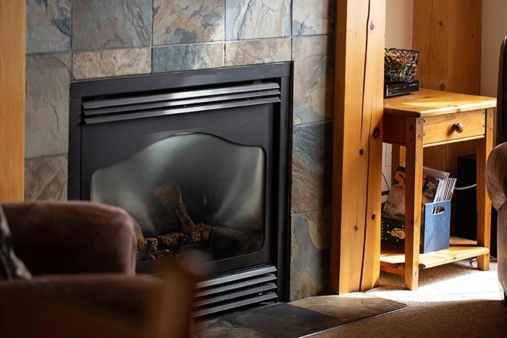 Alpine Timber Luxury Chalet w/Hot Tub