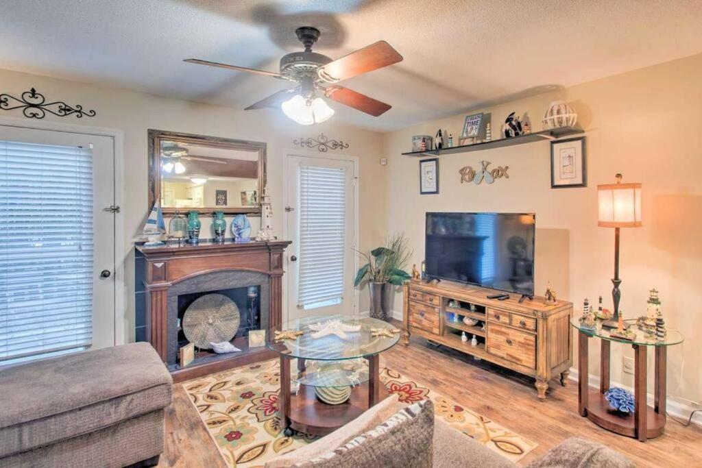 St Simons Island Vacations - Cozy Bahama Breezeway - Property Image 1