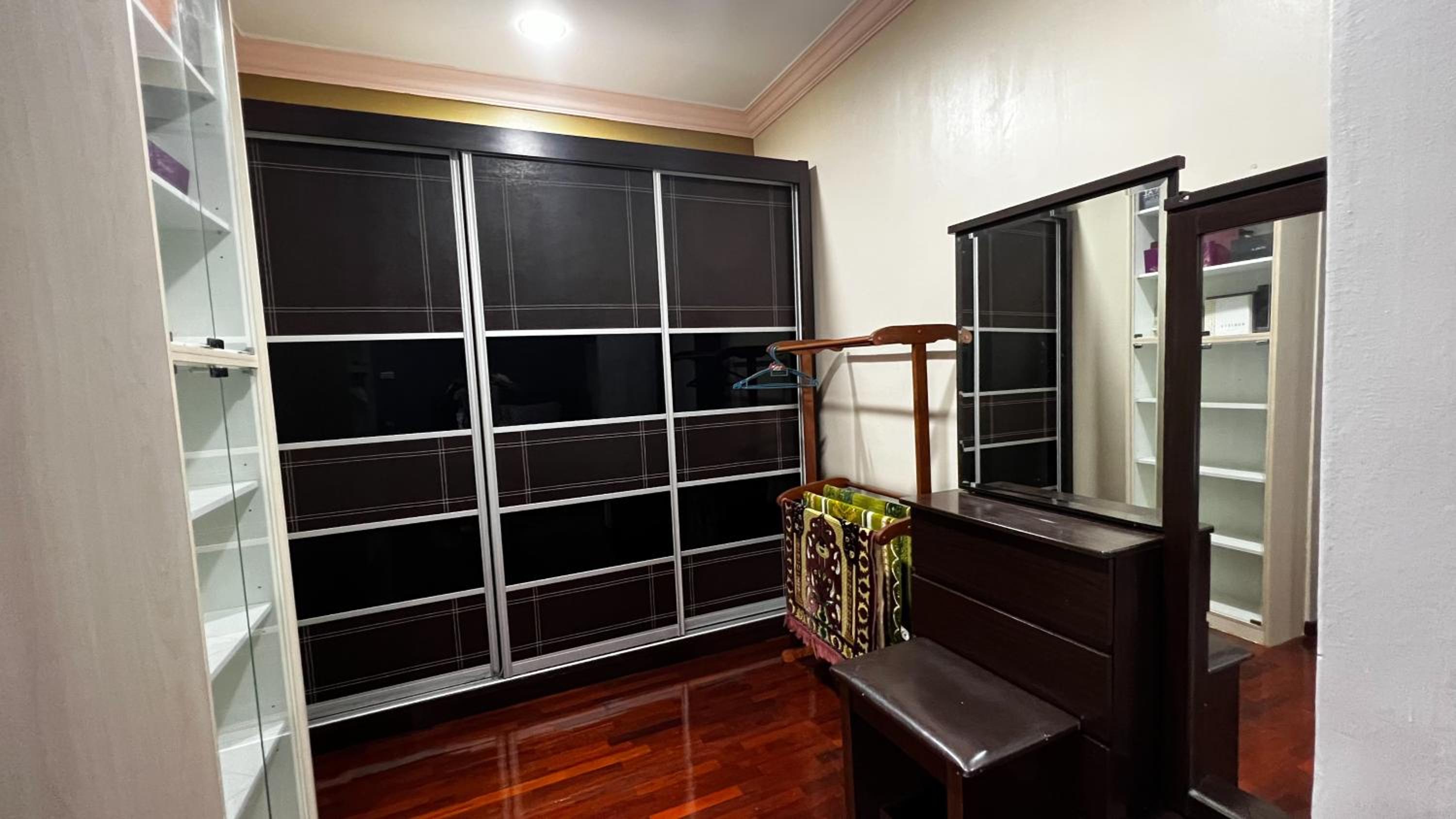 YB Guest House 4 Bilik 5 Katil photo 5