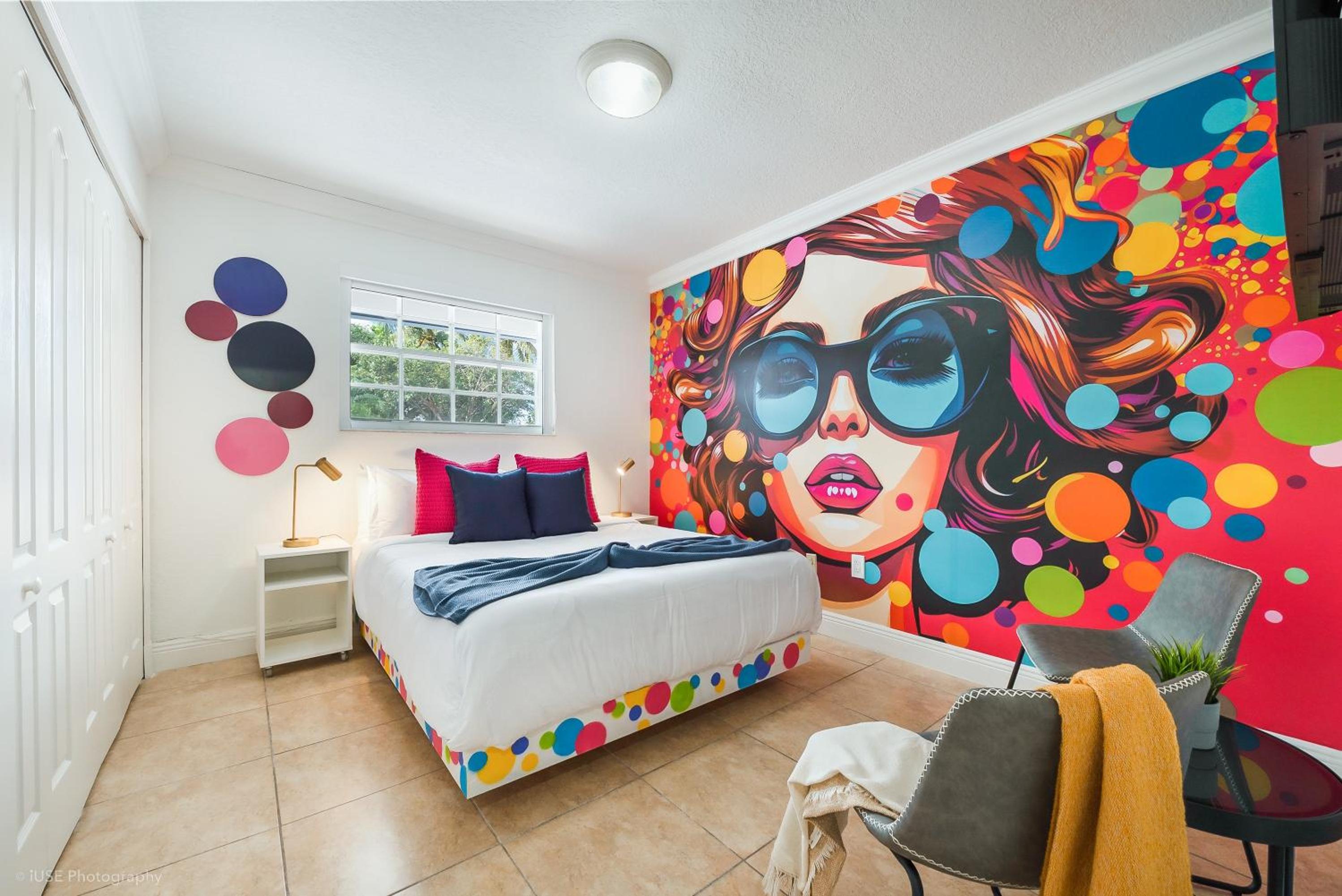 Le Femme Paradise -Htd Pool, Mini Golf, 5 Bedrooms, Jacuzzi, Game Room, BBQ