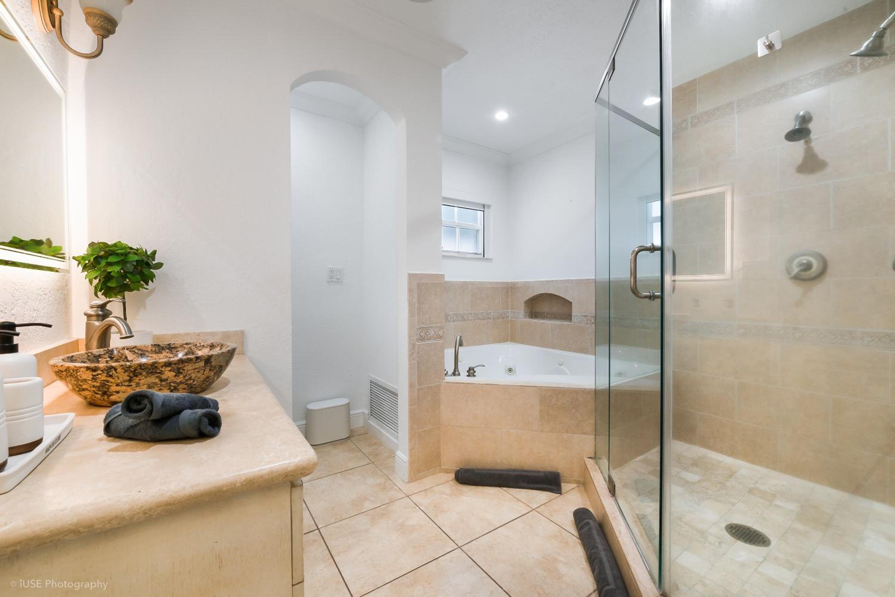 Le Femme Paradise -Htd Pool, Mini Golf, 5 Bedrooms, Jacuzzi, Game Room, BBQ