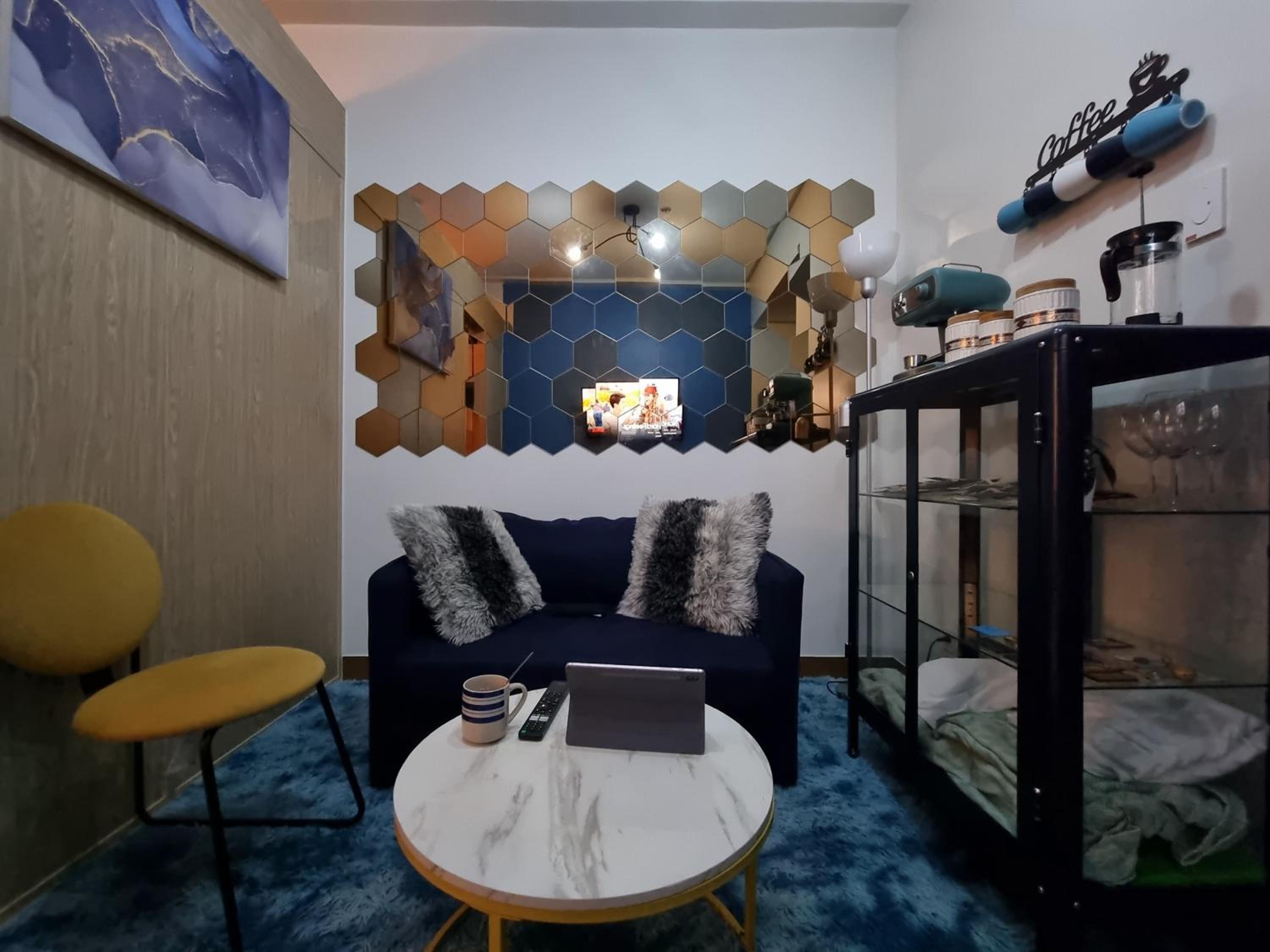 Cozy Staycation near Sm Fairview