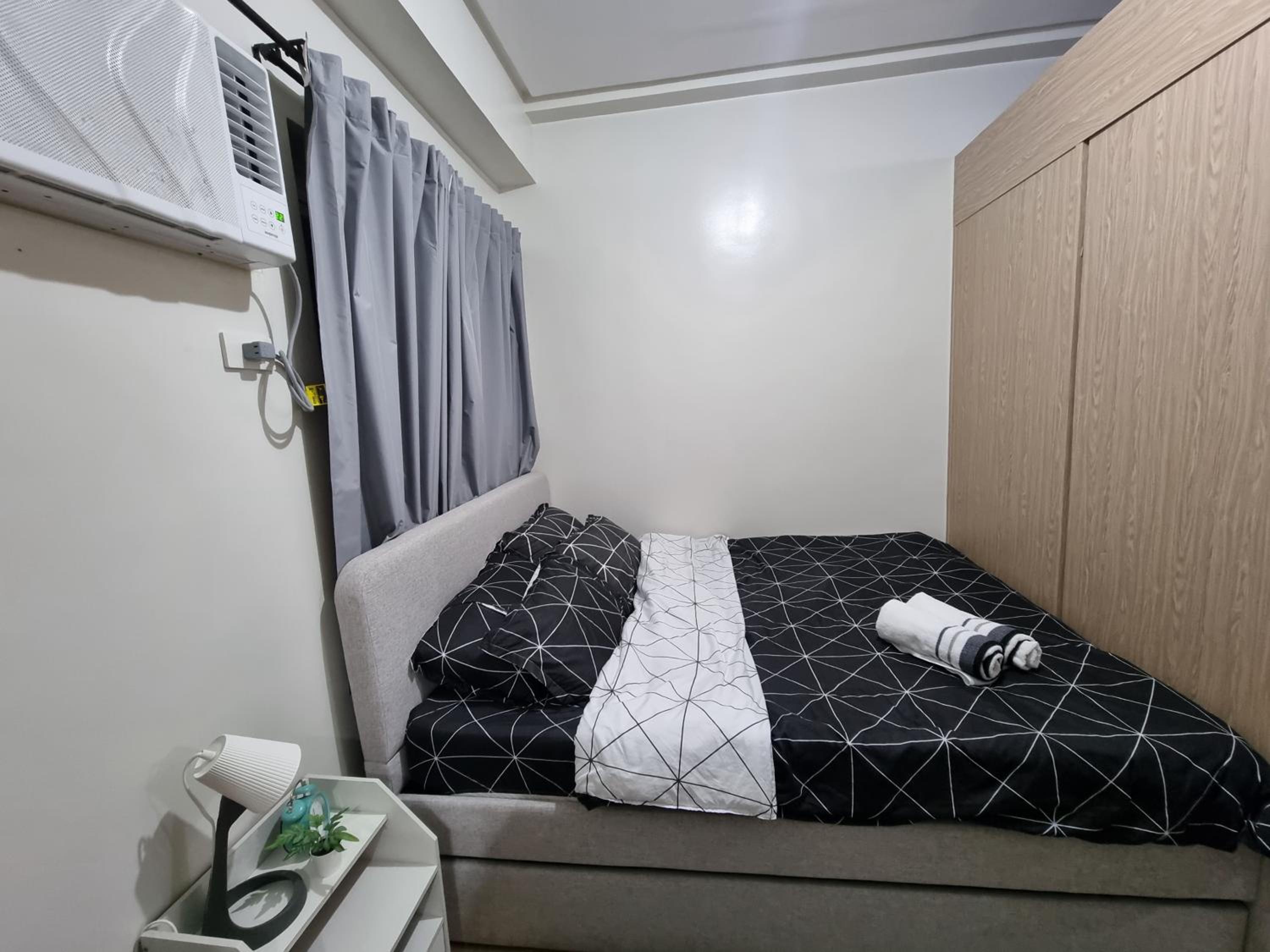 Cozy Staycation near Sm Fairview
