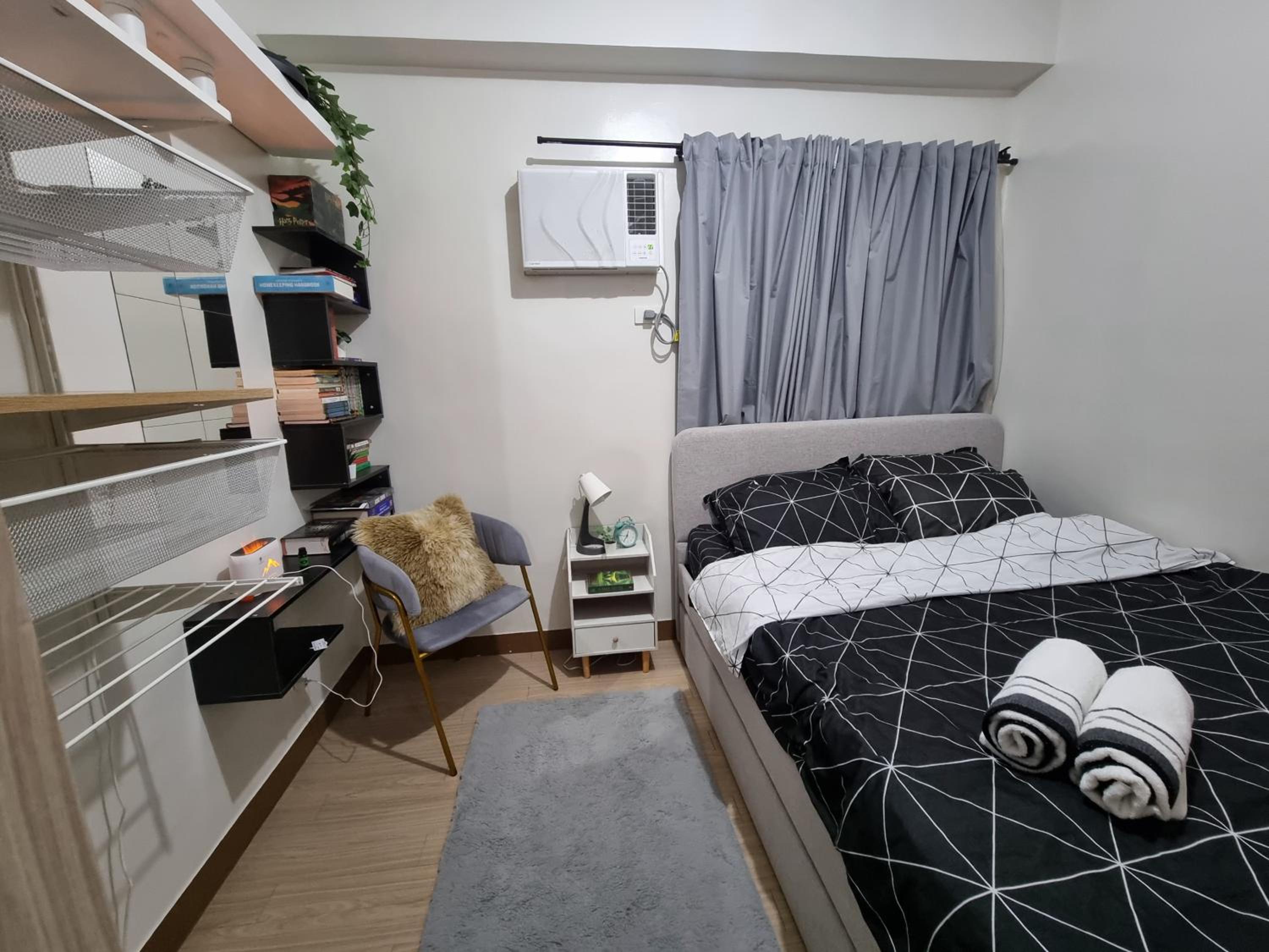 Cozy Staycation near Sm Fairview