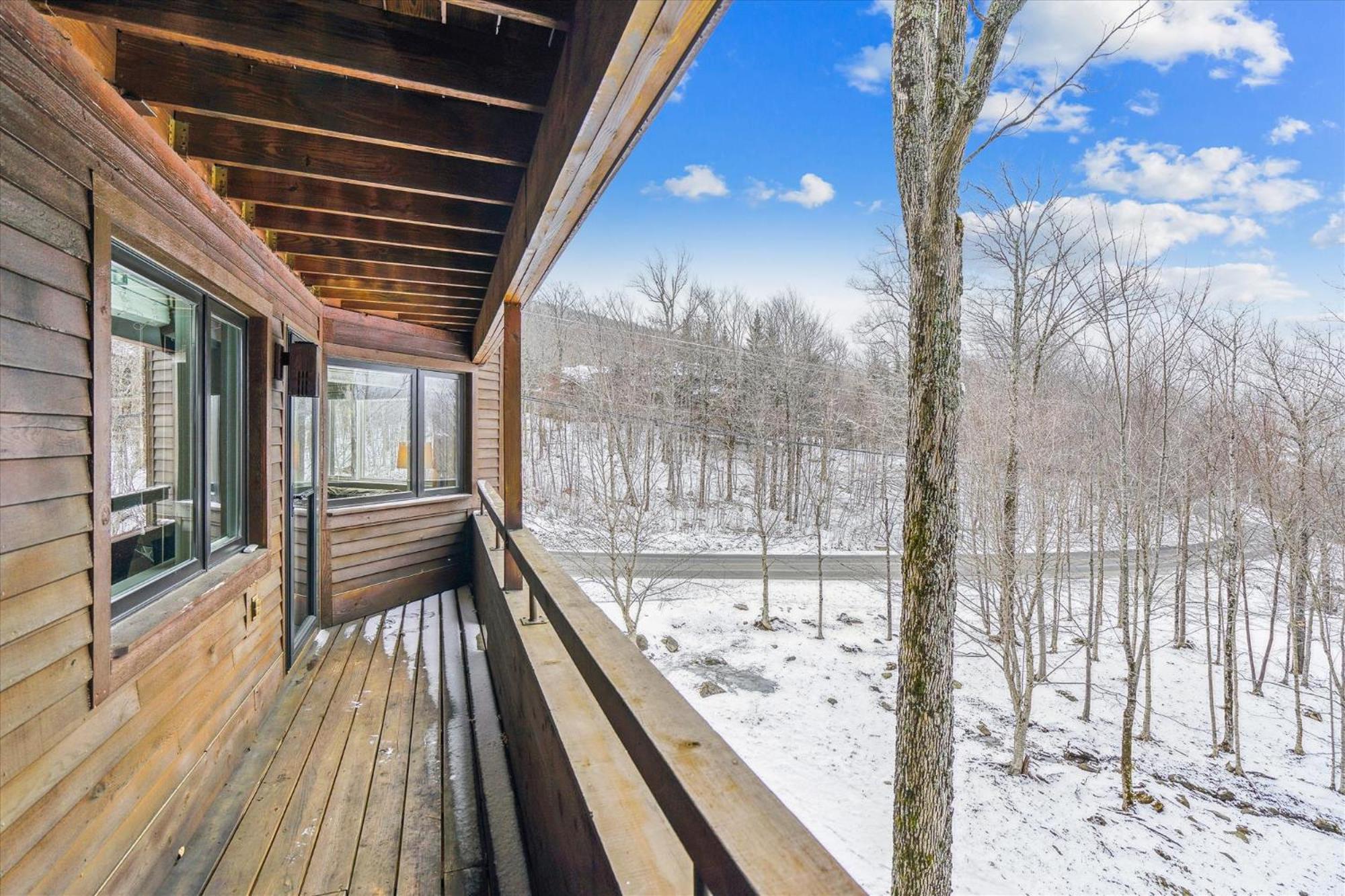 Beautifully Decorated 2-Bedroom Condo with Sports Center, Pool, Hot Tub & Stunning Mountain Views Highridge A6 view 2
