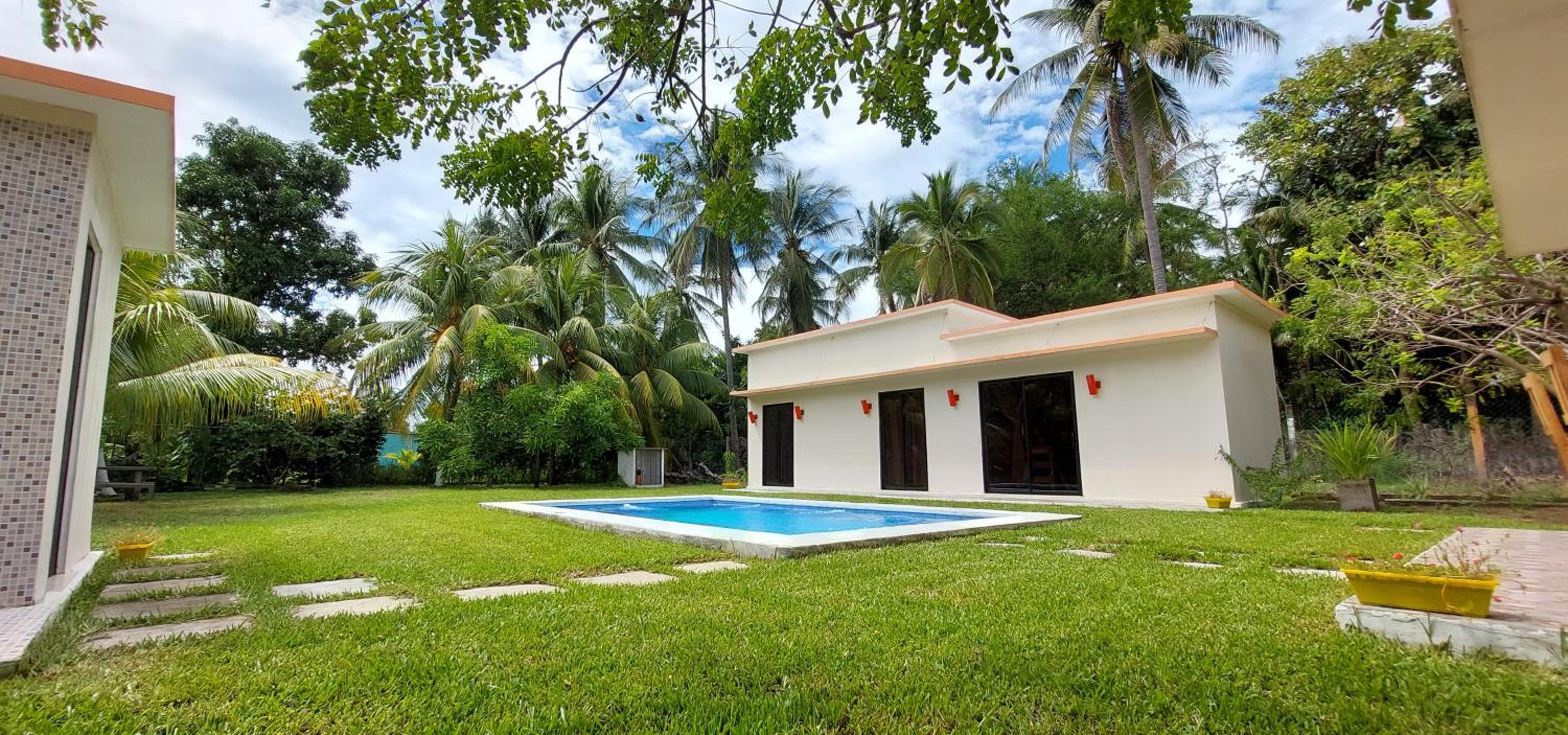 Rancho Lyon Playa Costa Azul view 3