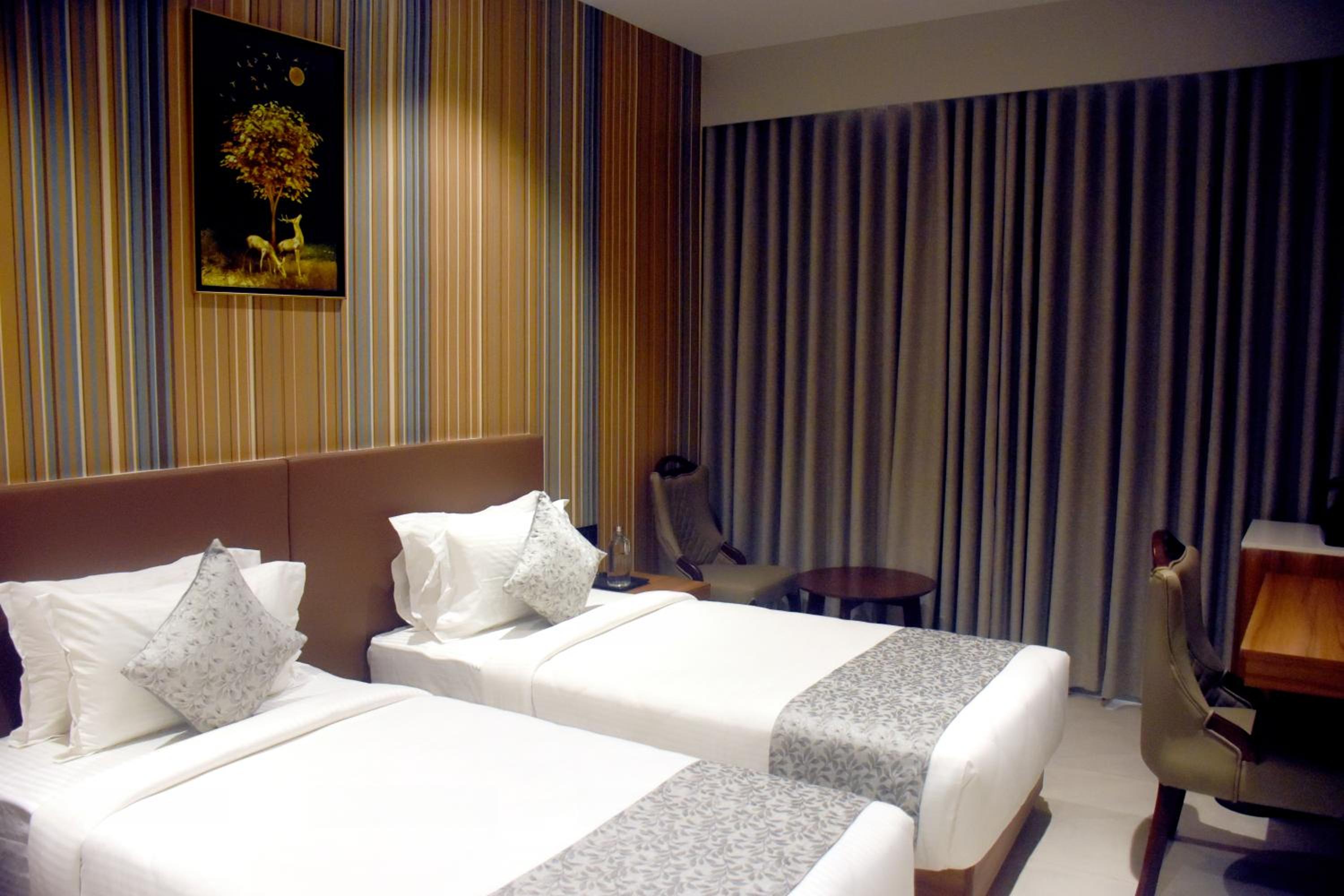 Regenta Inn Motikhavdi Jamnagar