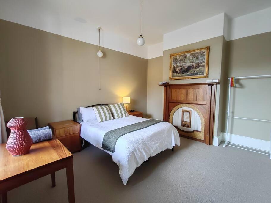 Melville Heritage Cottage, Hobart CBD