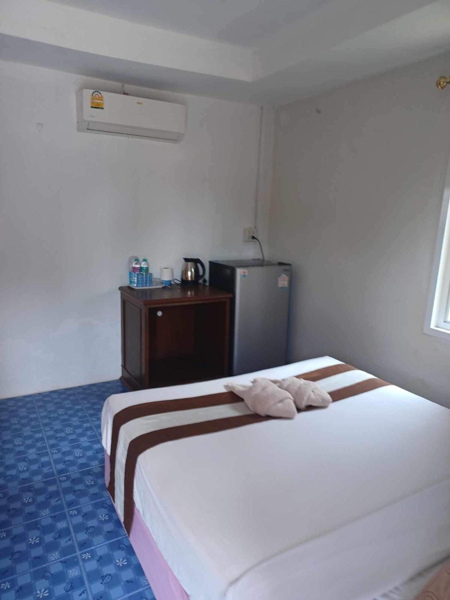 Lanta Paradise Beach Resort
