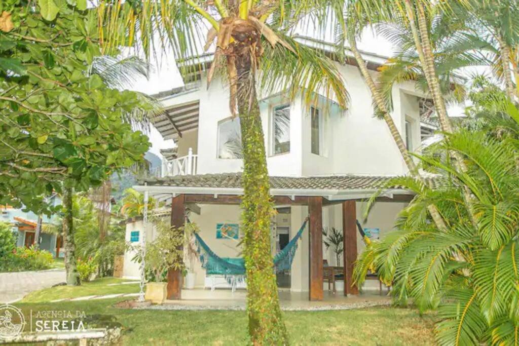 Casa charmosa condomínio de Pauba - 4 suites
