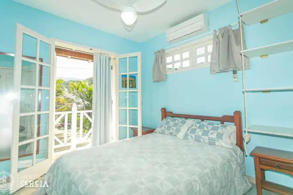 Casa charmosa condomínio de Pauba - 4 suites