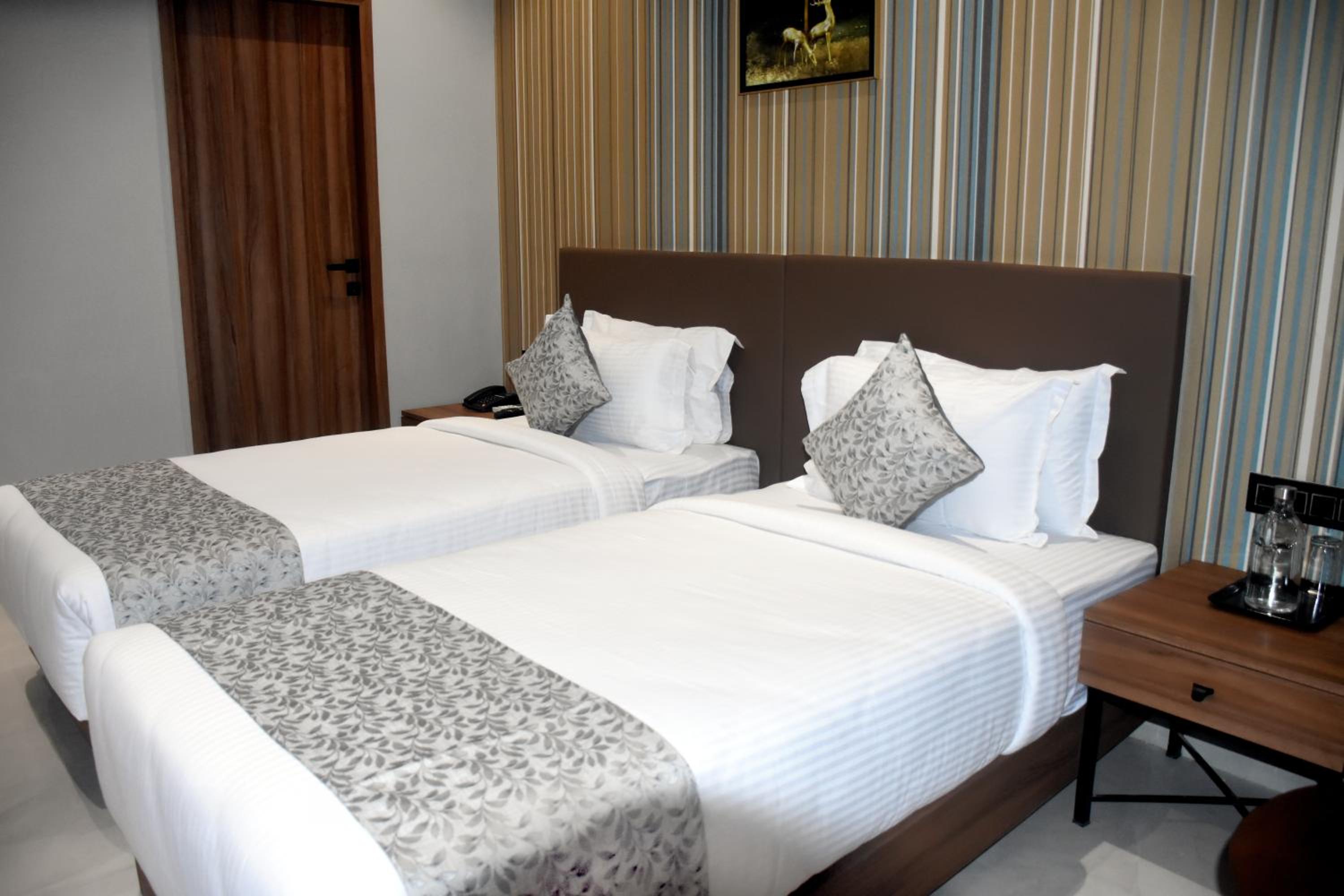 Regenta Inn Motikhavdi Jamnagar