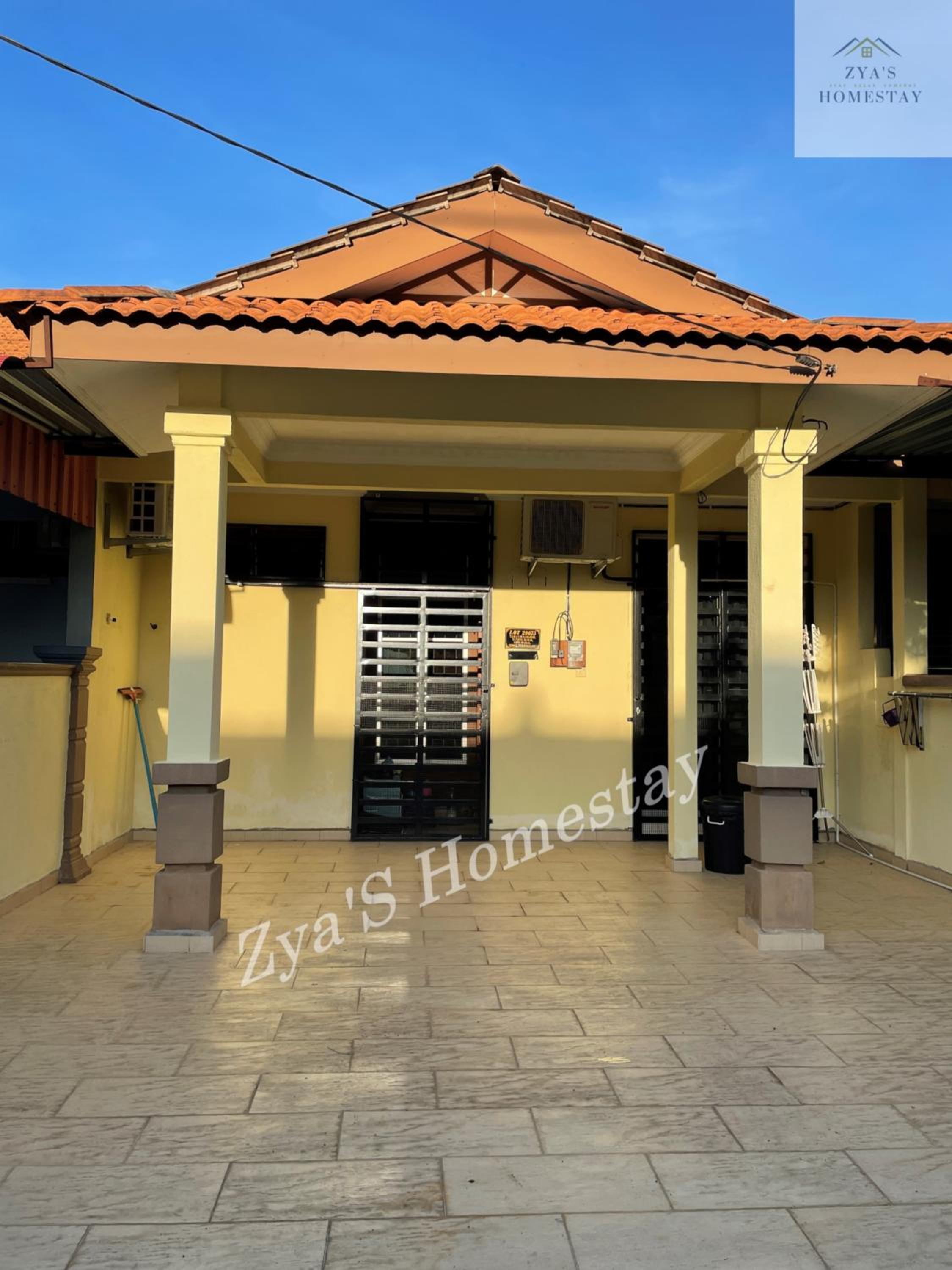 Zya'S Homestay Gong Badak photo 3