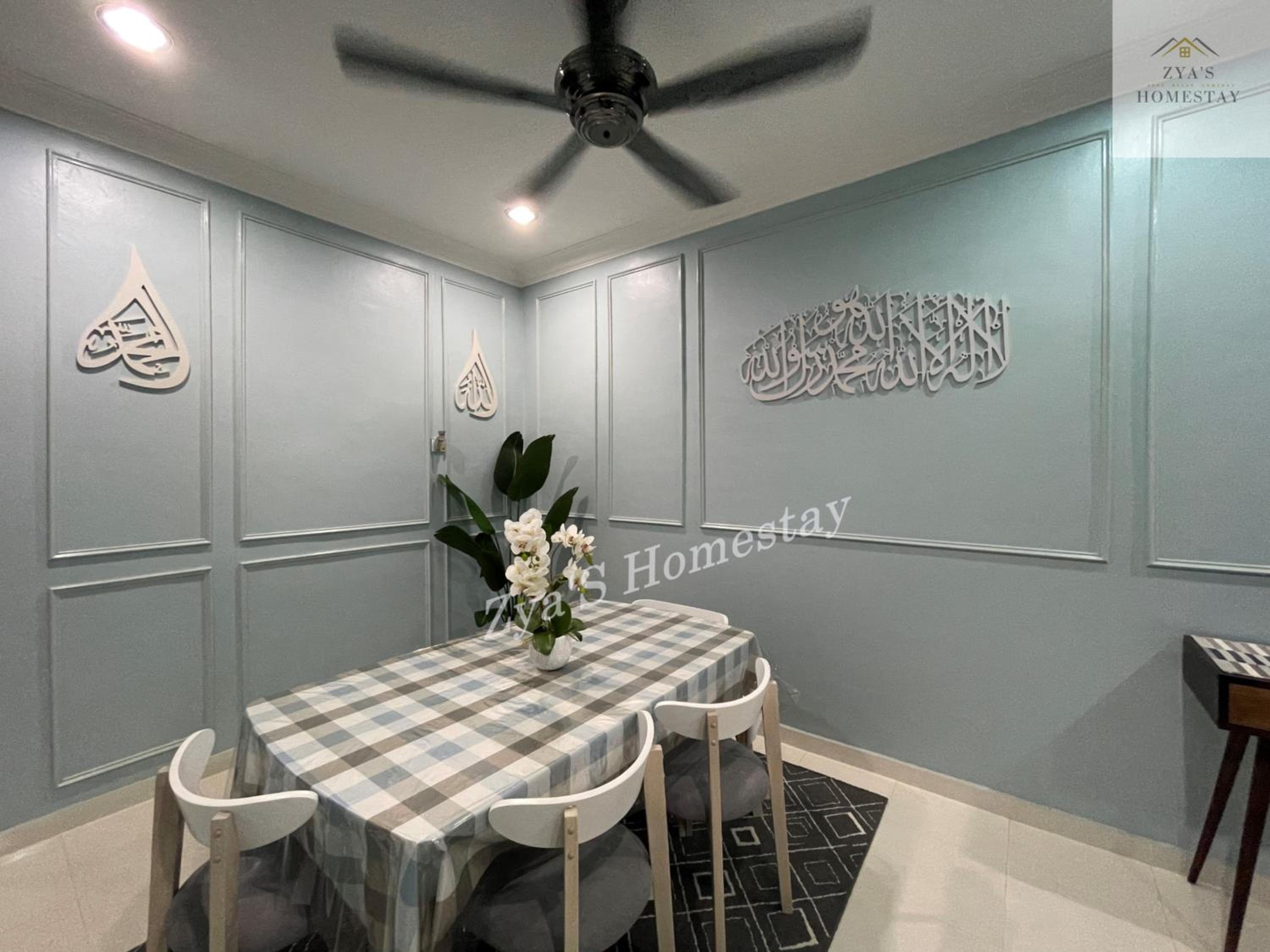 Zya'S Homestay Gong Badak photo 8