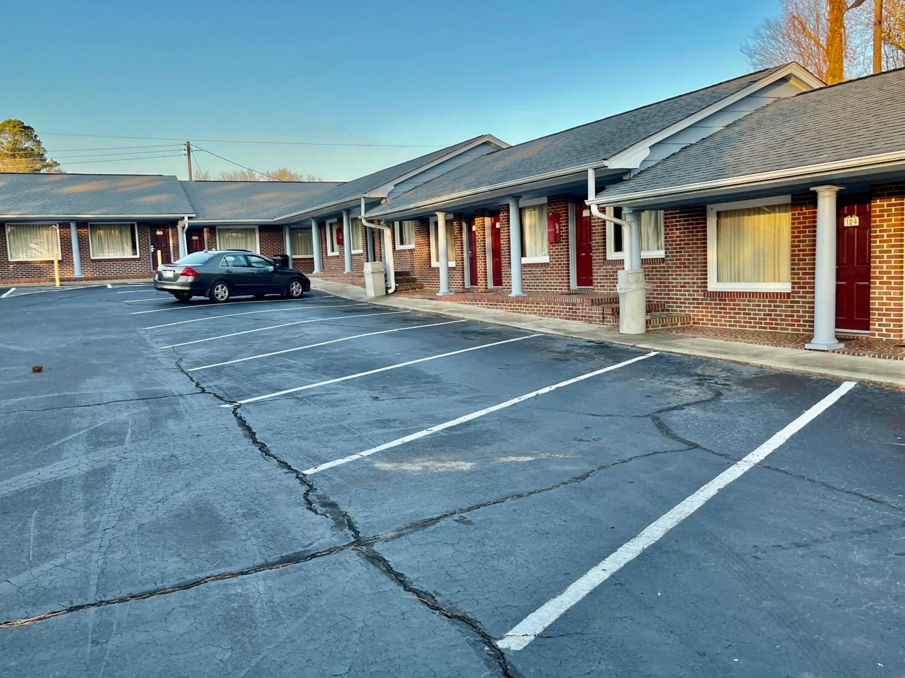 IMPERIAL MOTEL view 2
