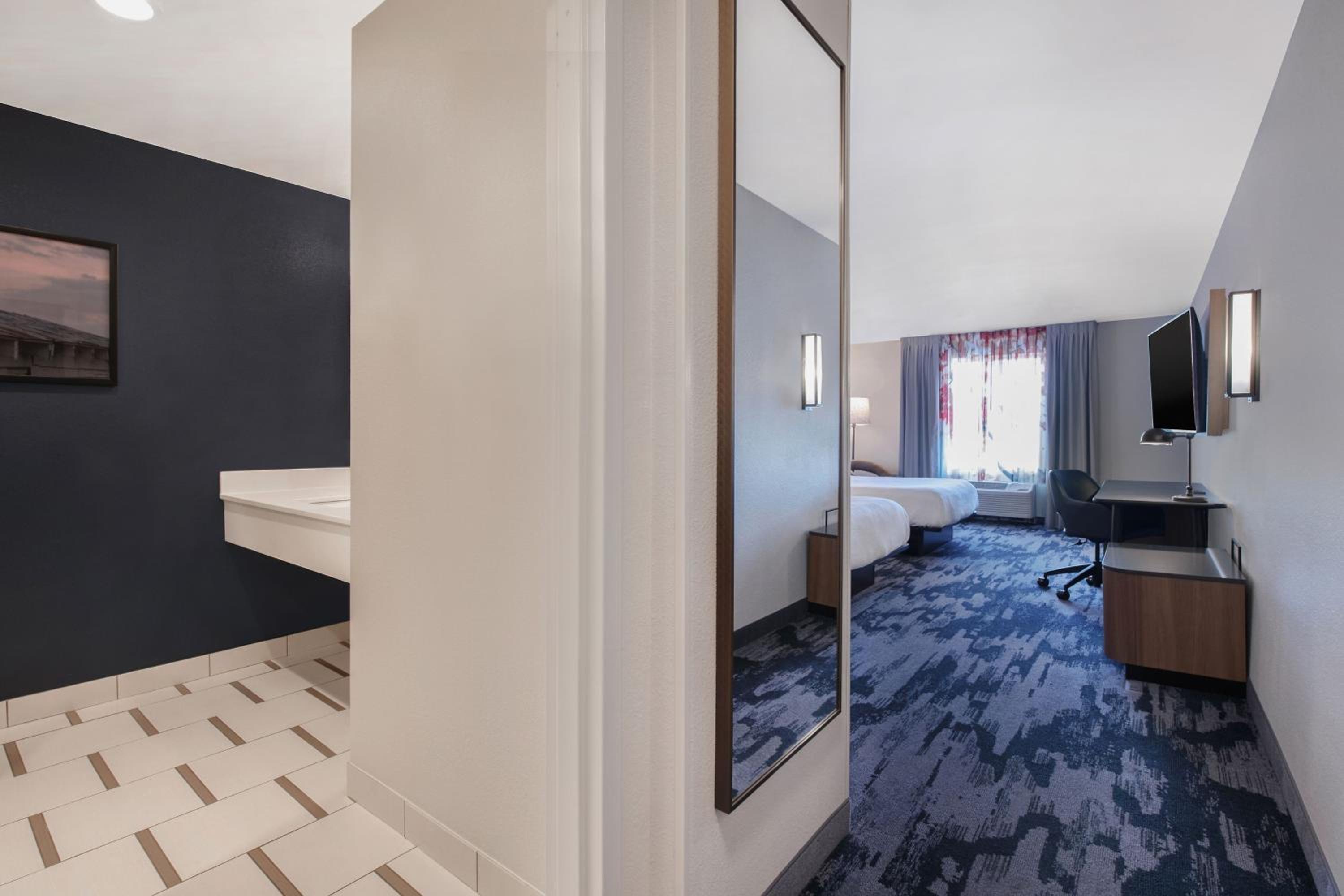 Fairfield Inn & Suites by Marriott Greenwood
